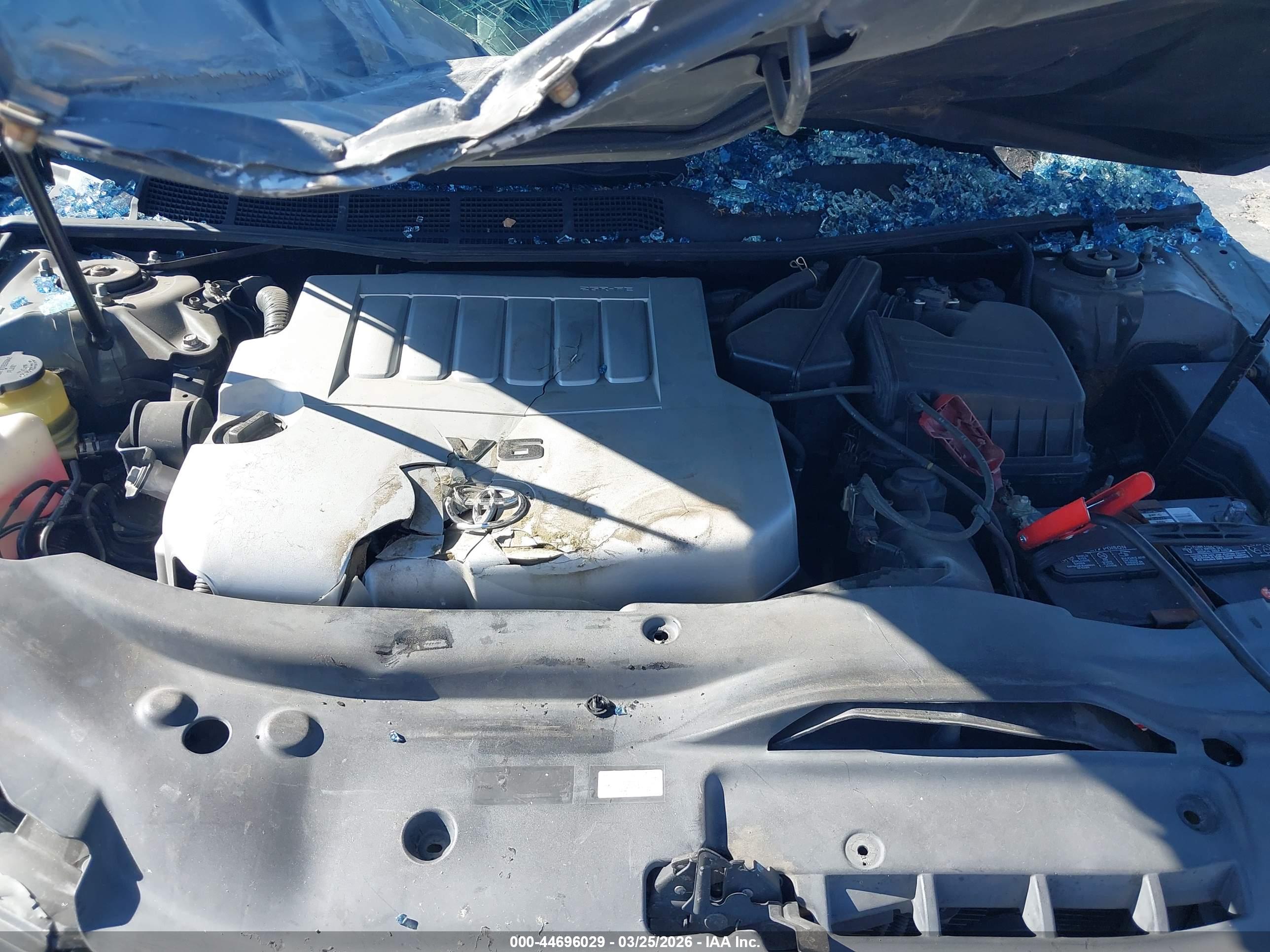 TOYOTA AVALON image 10