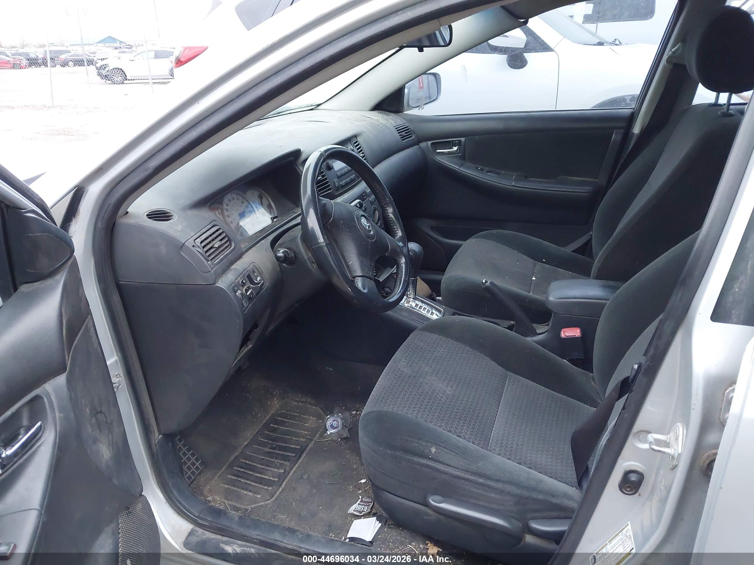 TOYOTA COROLLA image 5