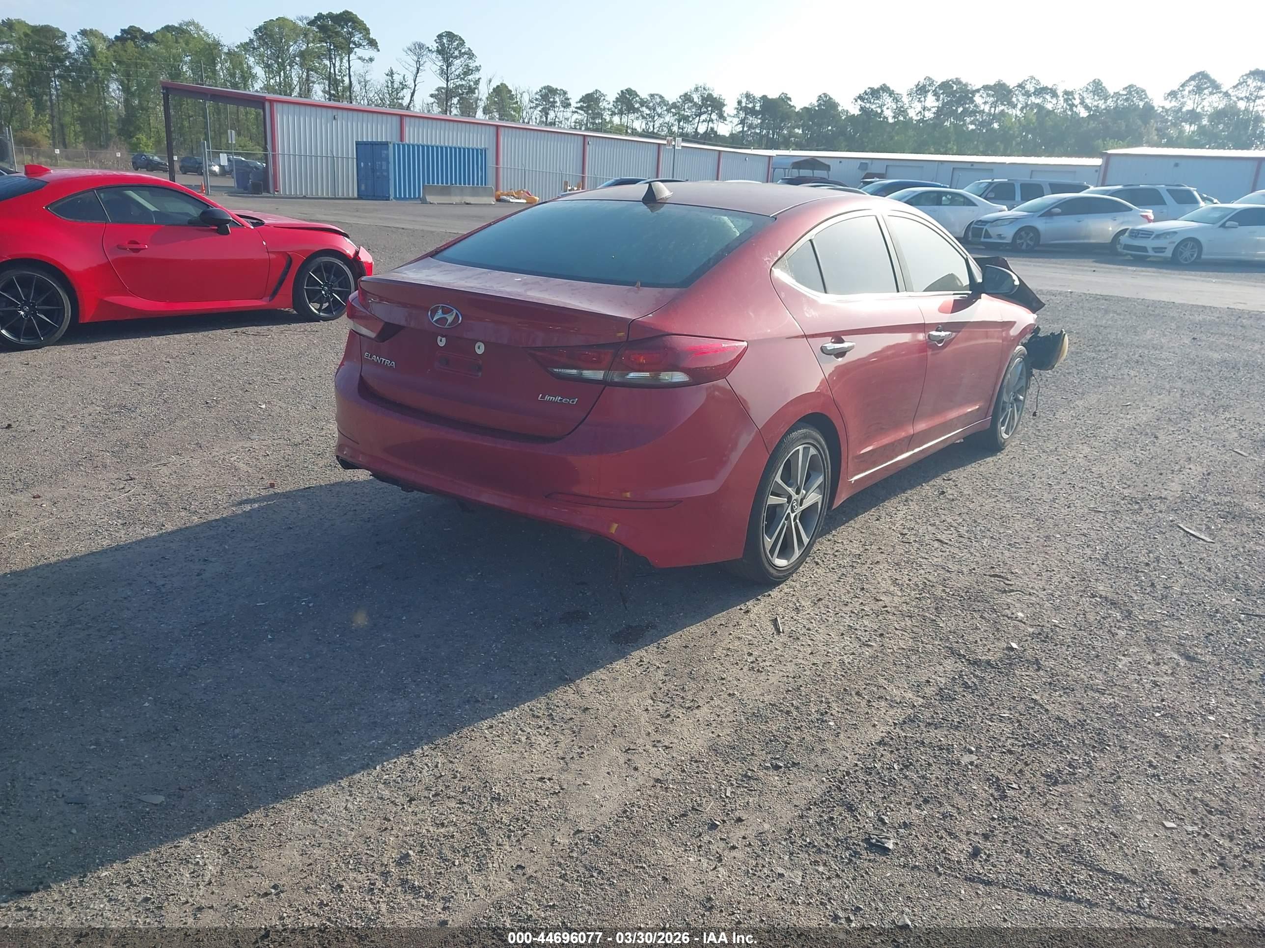 HYUNDAI ELANTRA image 4