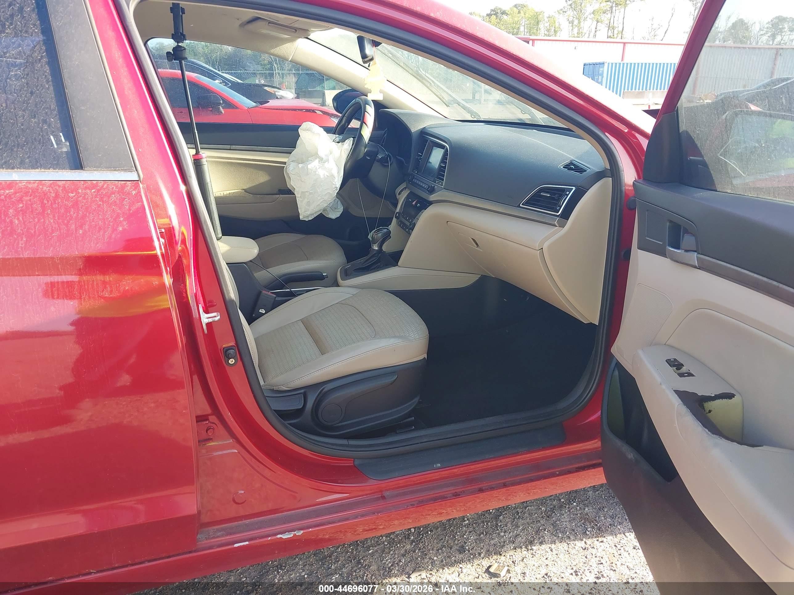 HYUNDAI ELANTRA image 5