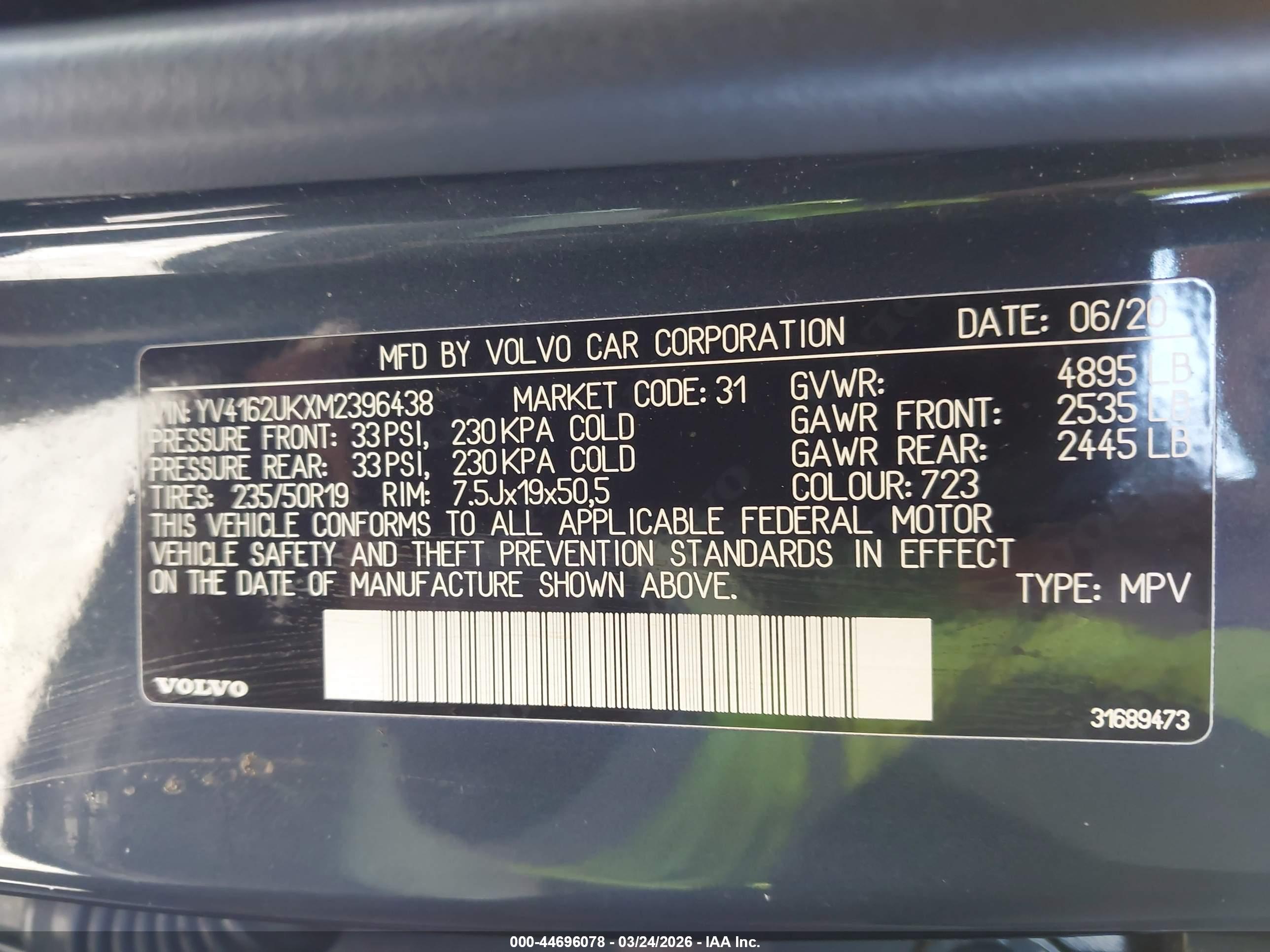 VOLVO XC40 image 9