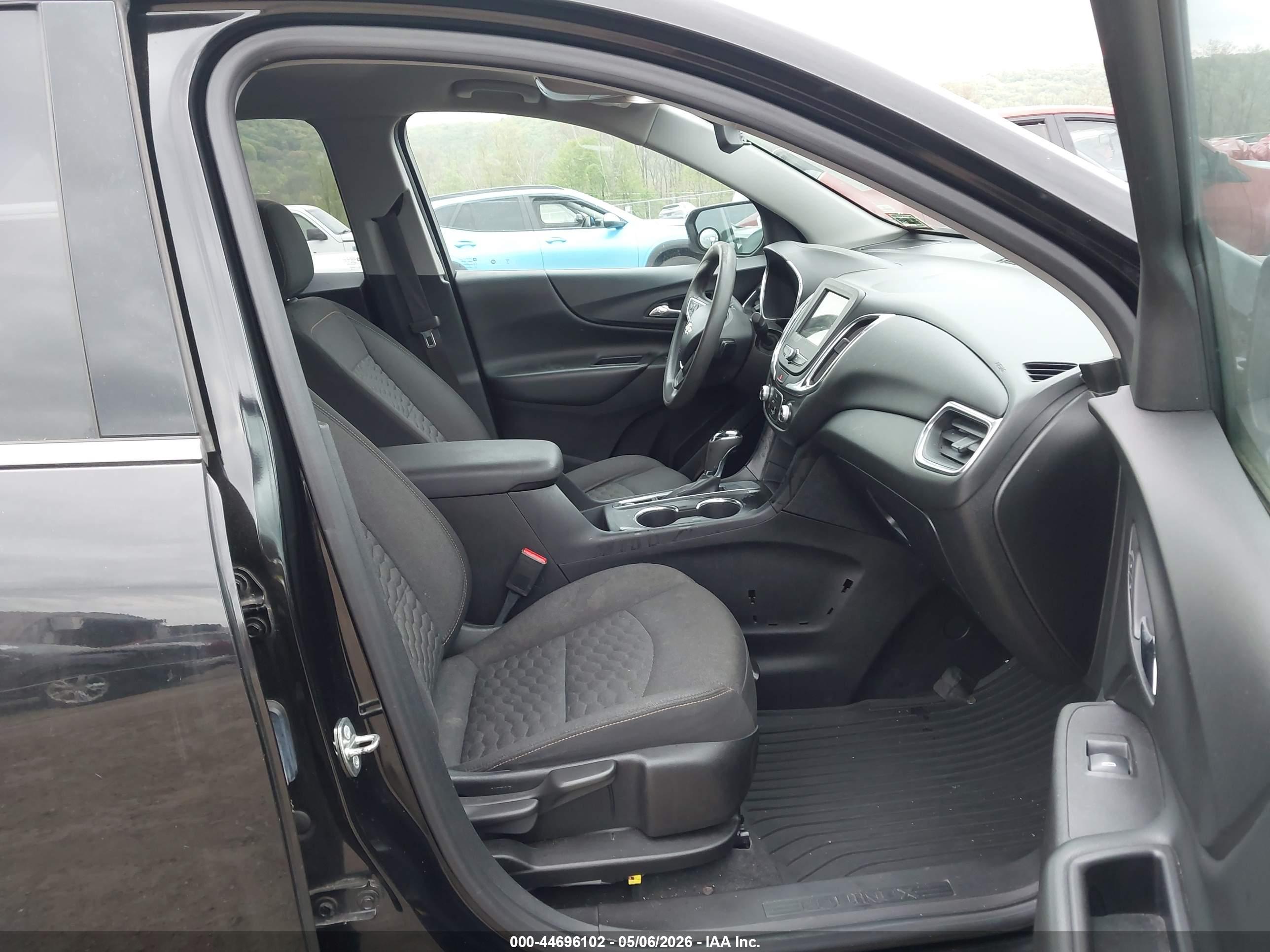 CHEVROLET EQUINOX image 5