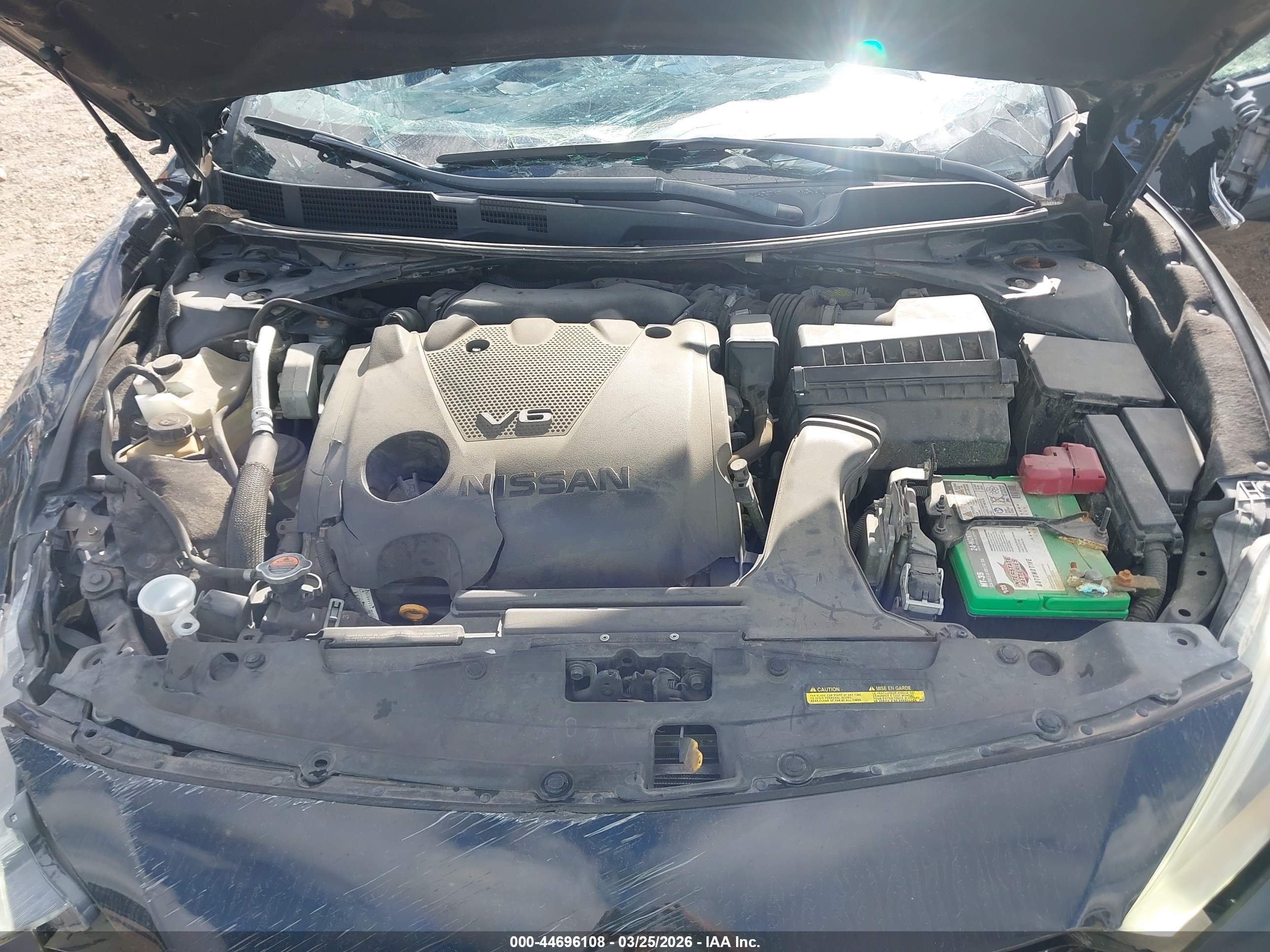 NISSAN MAXIMA image 10