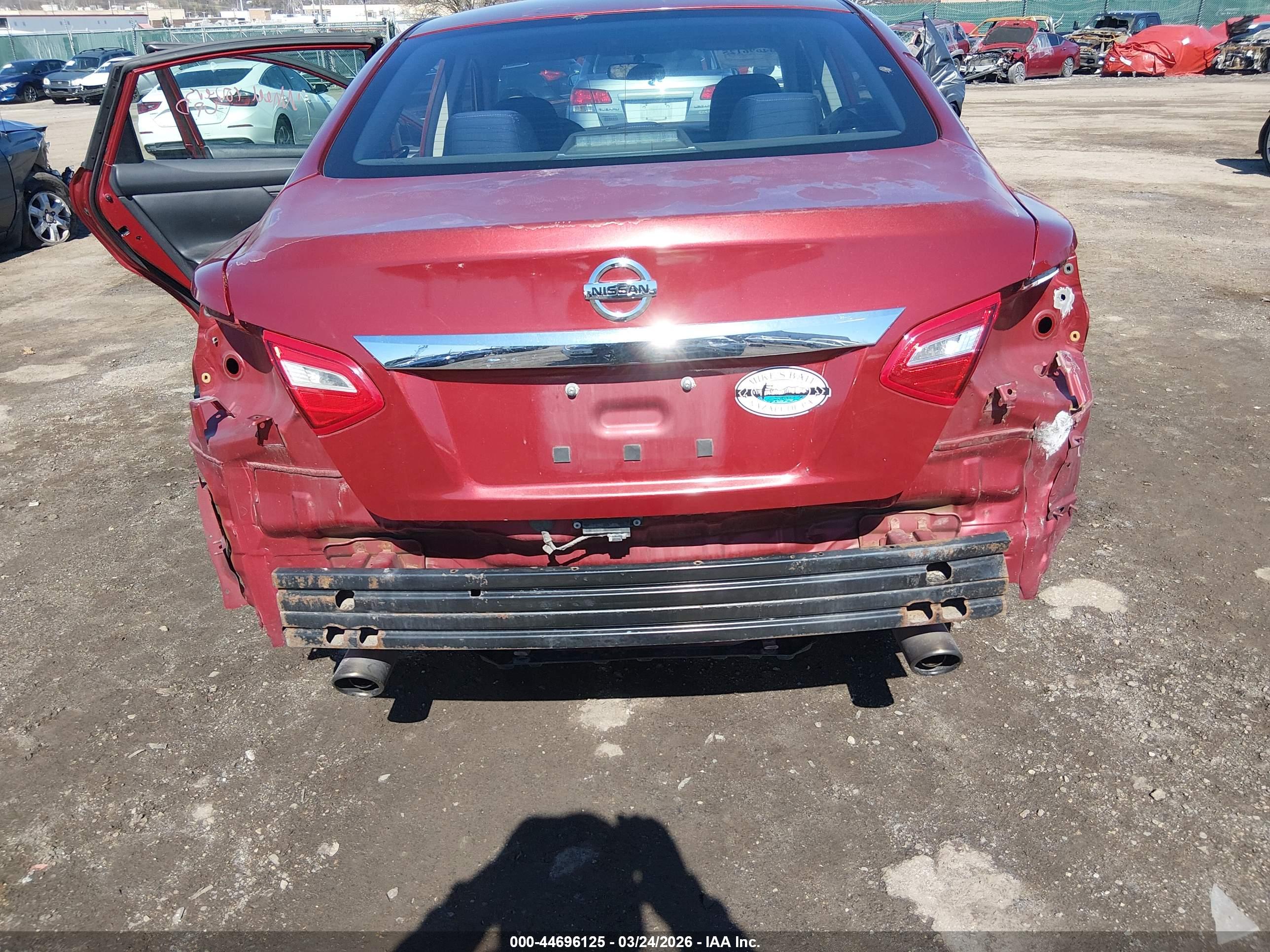 NISSAN ALTIMA image 6