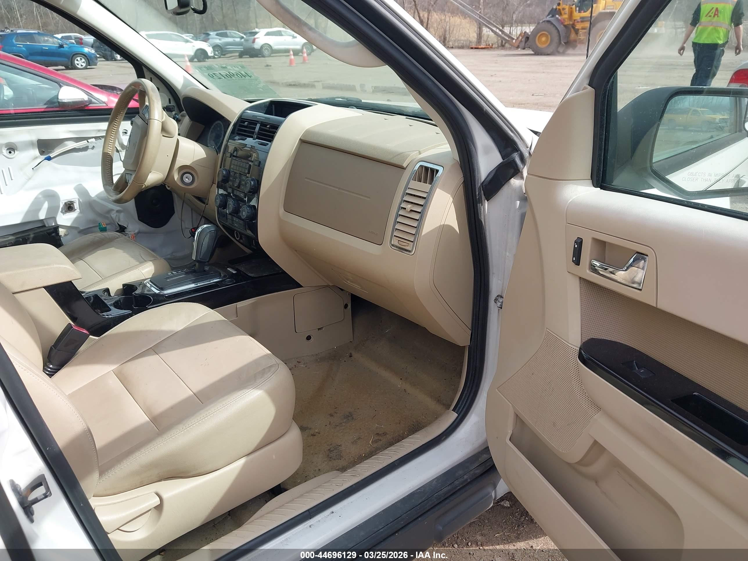FORD ESCAPE image 5