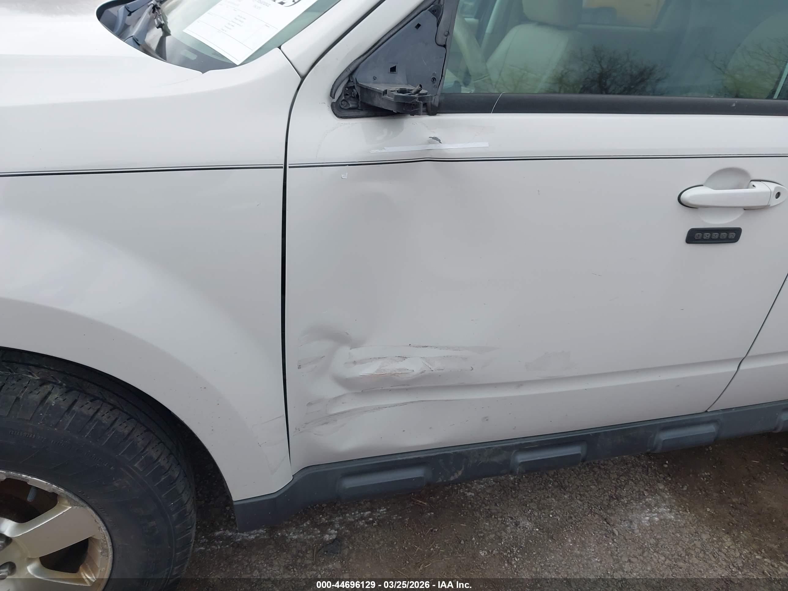 FORD ESCAPE image 6