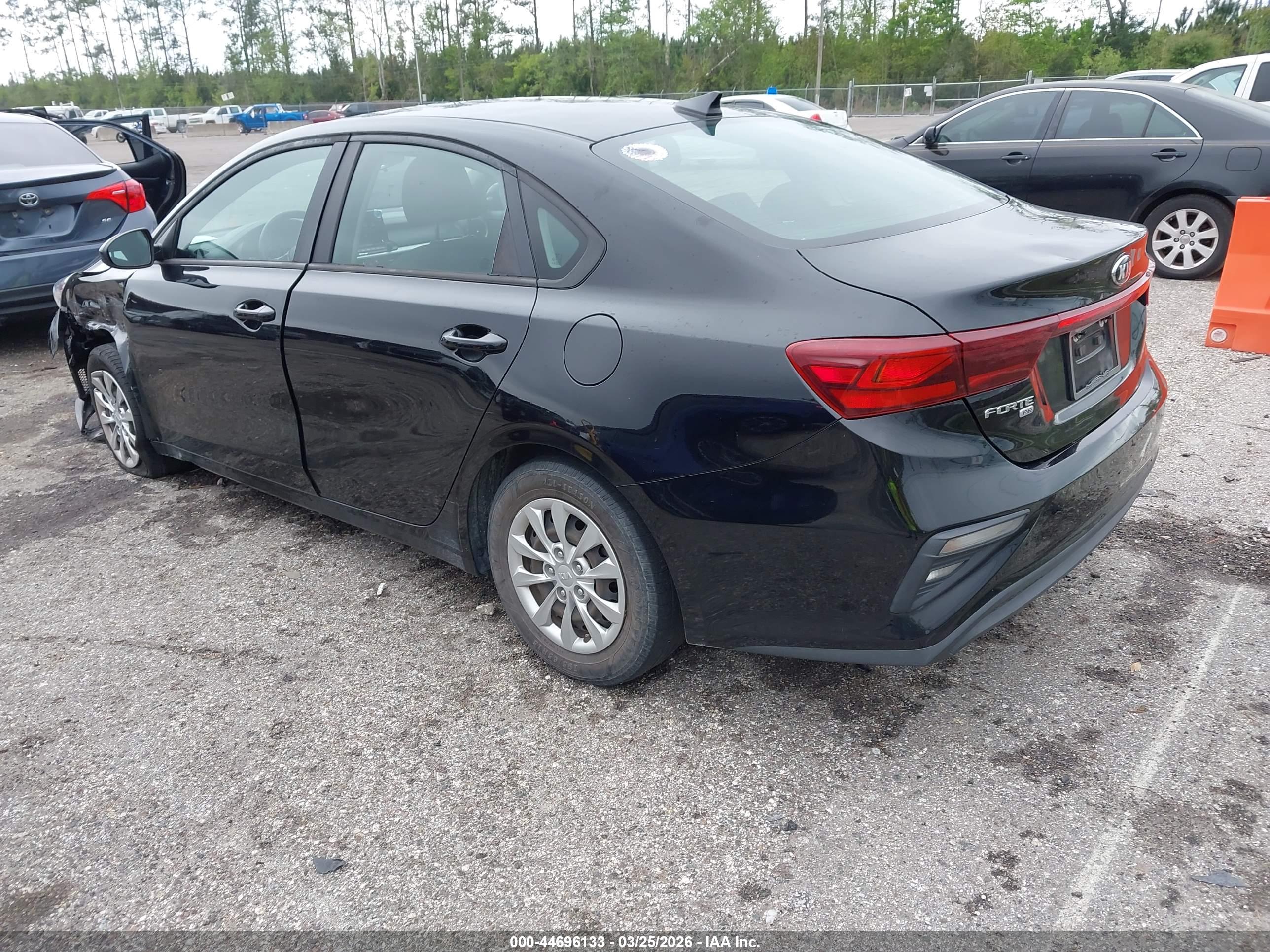 KIA FORTE image 3