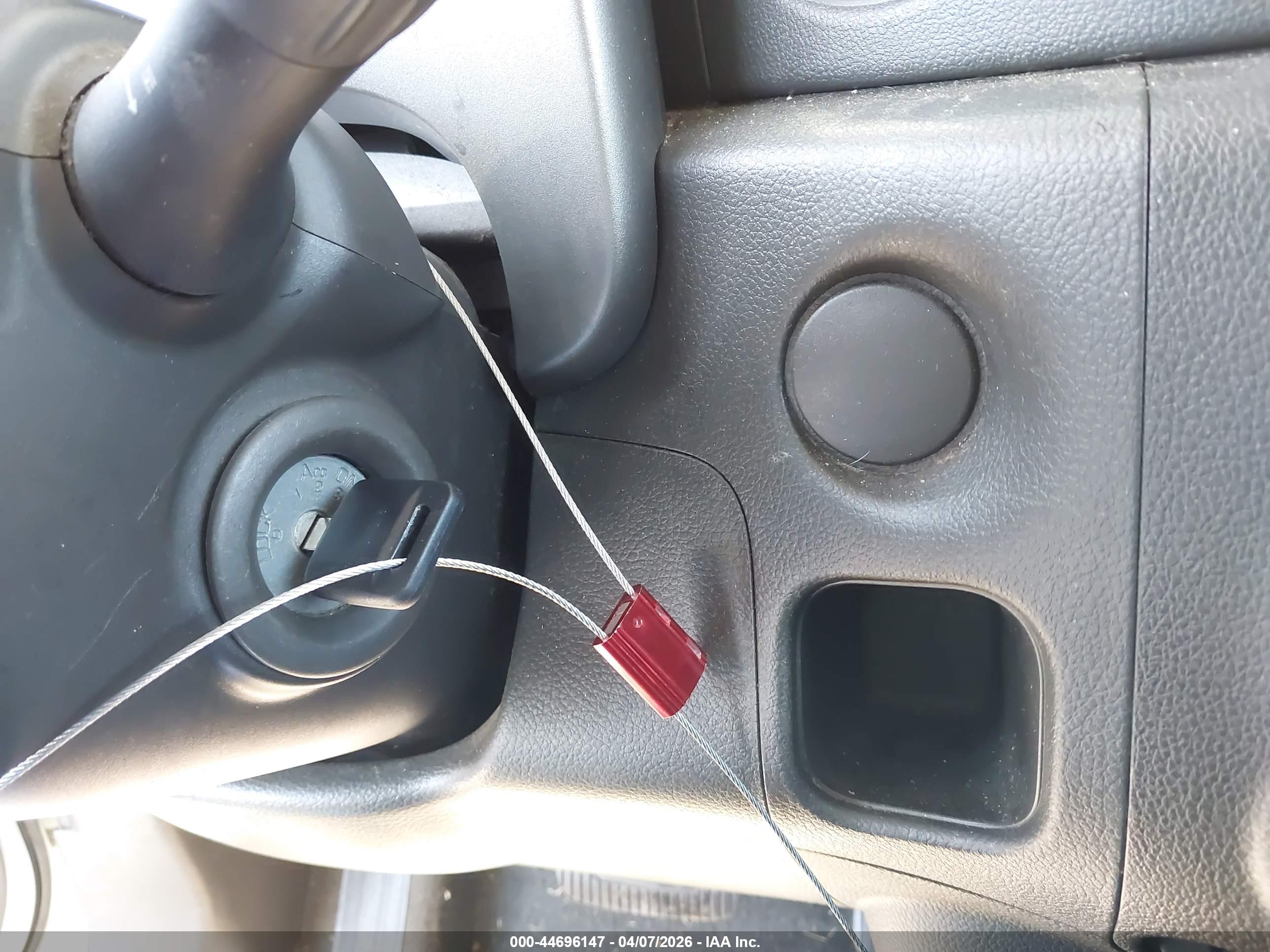 NISSAN CUBE image 11