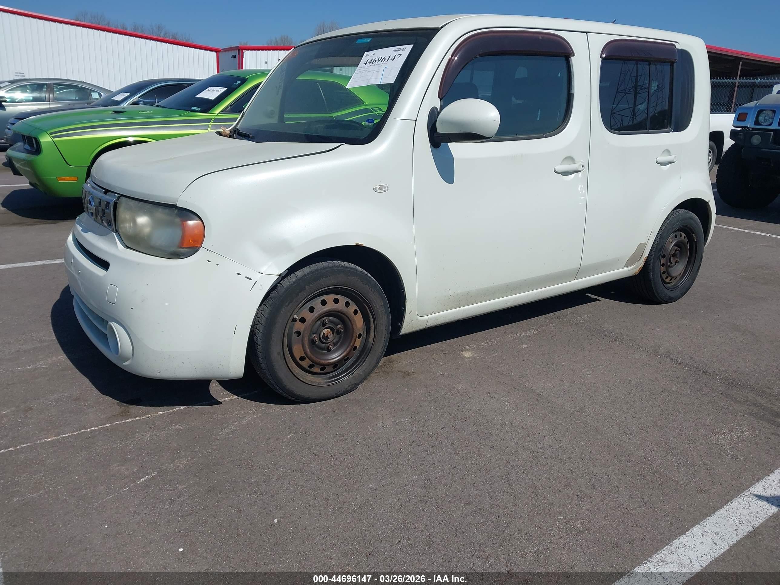 NISSAN CUBE image 2