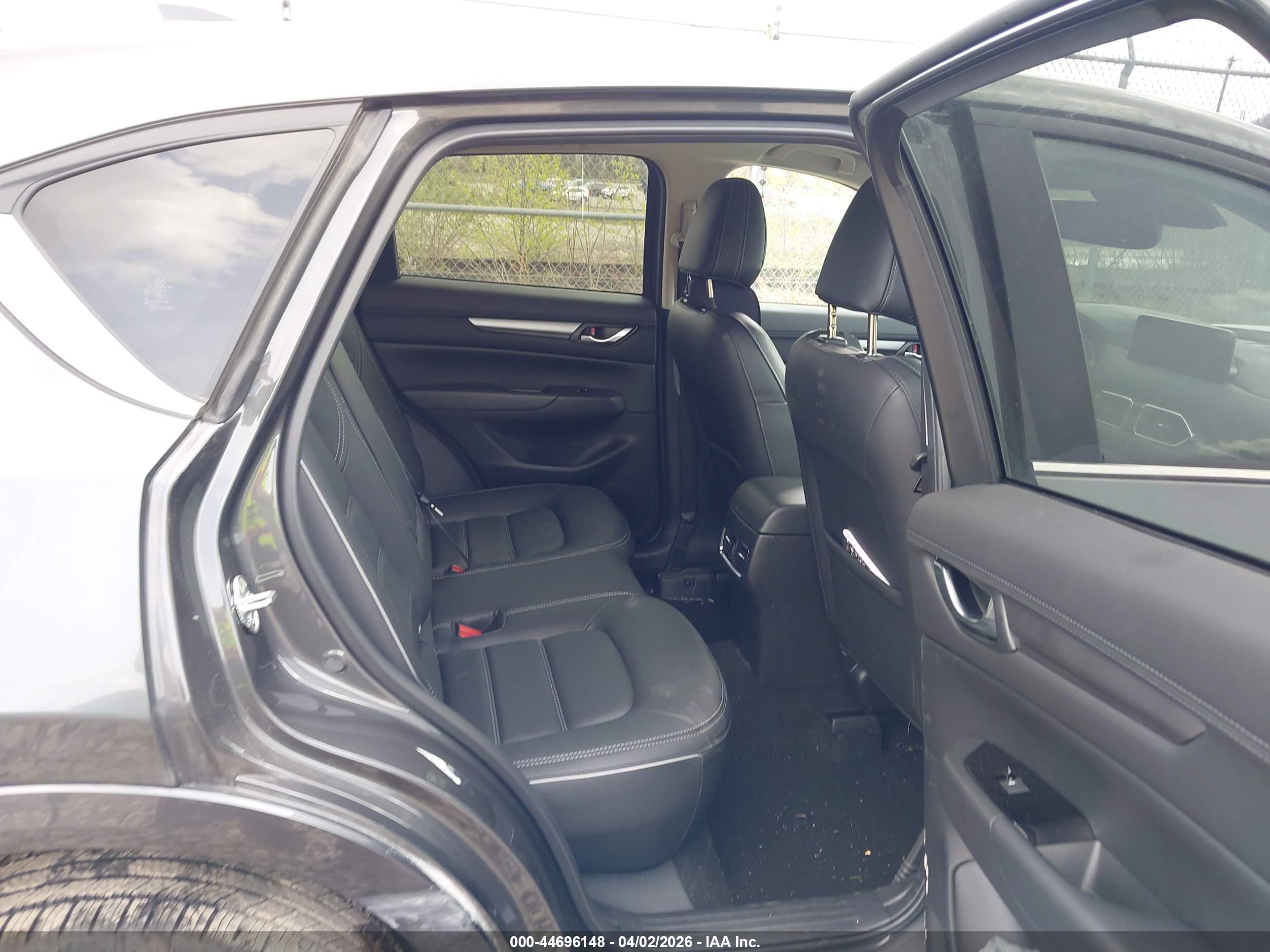 MAZDA CX-5 image 8