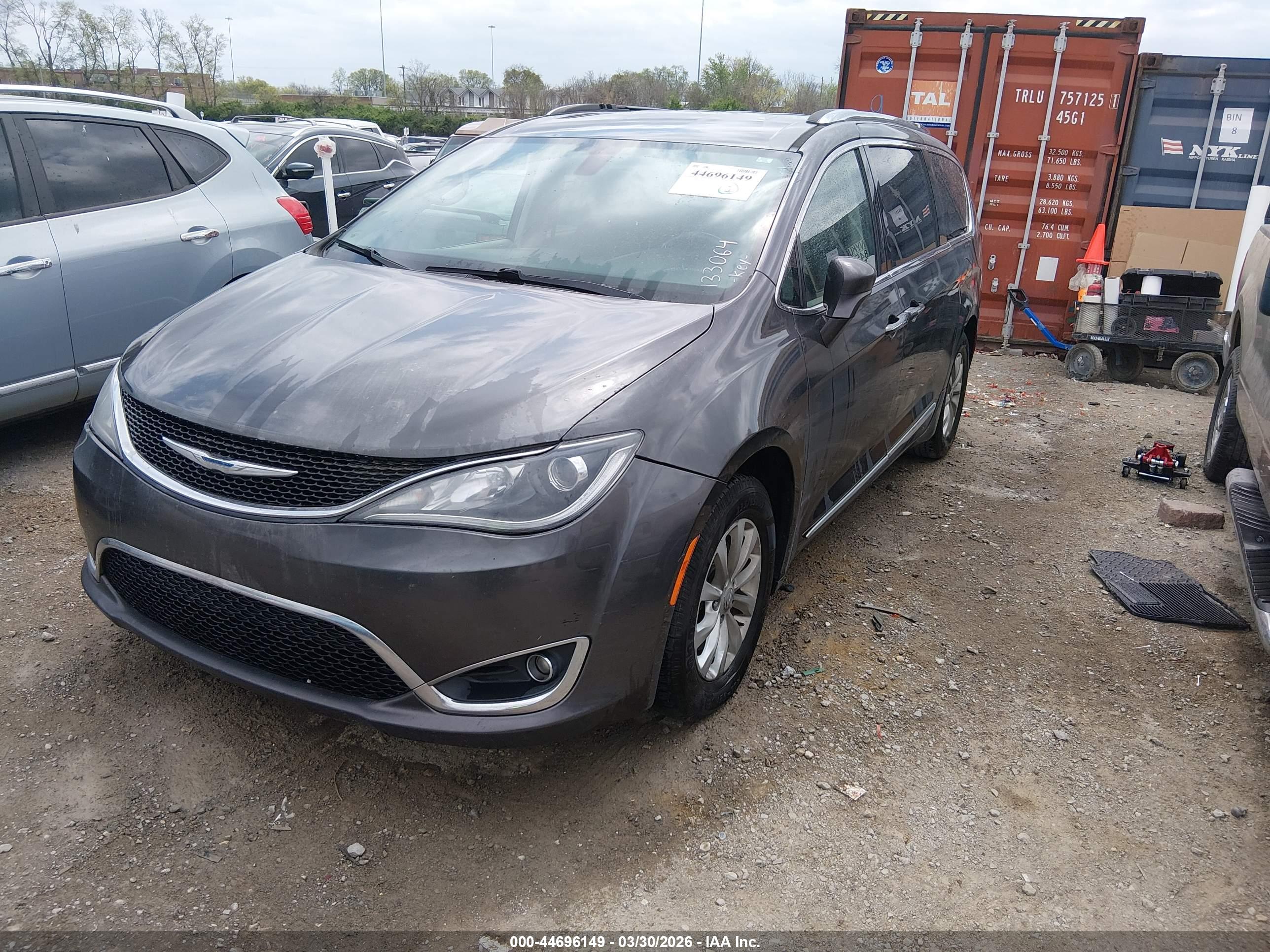 CHRYSLER PACIFICA image 2