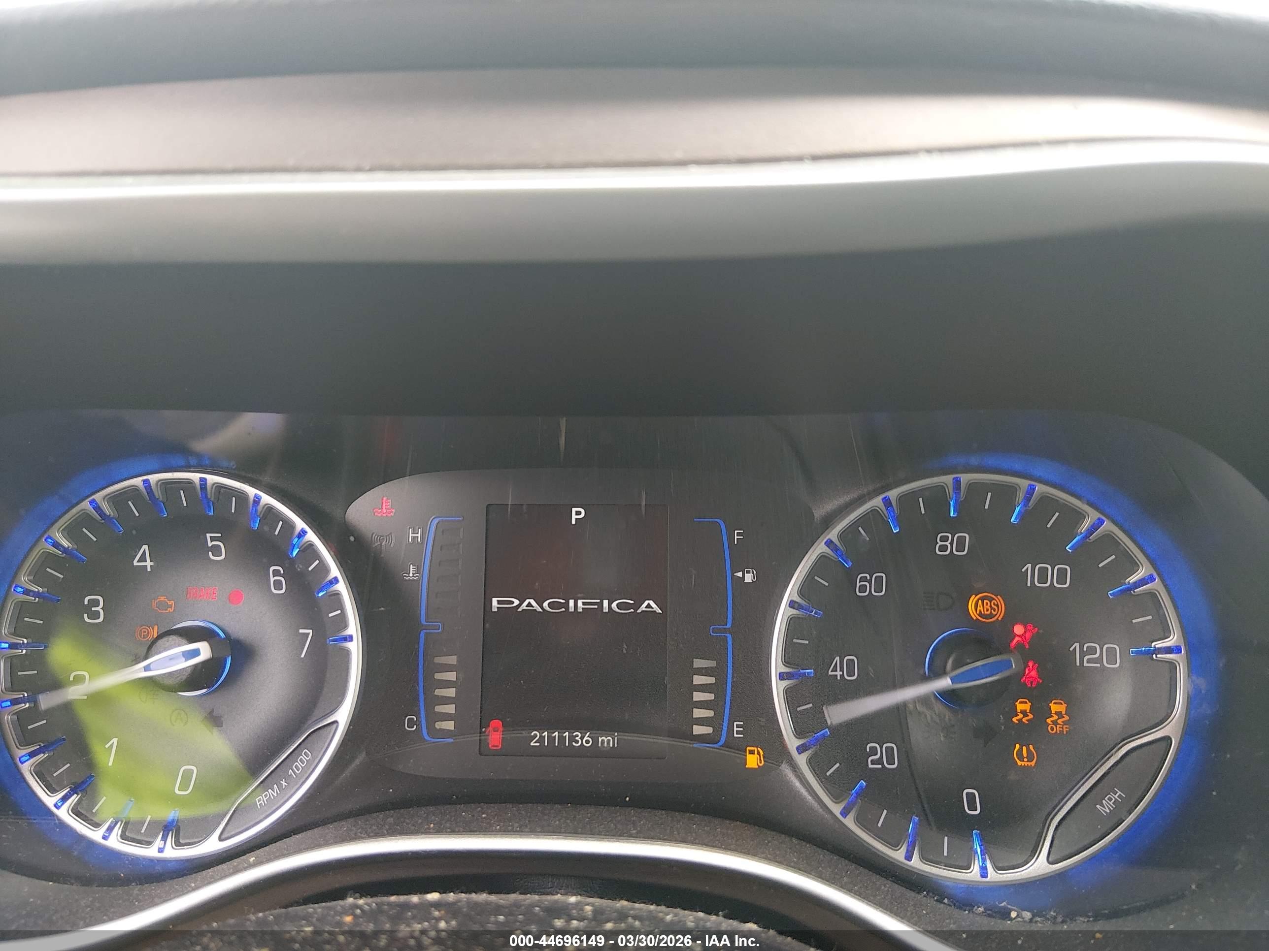 CHRYSLER PACIFICA image 7