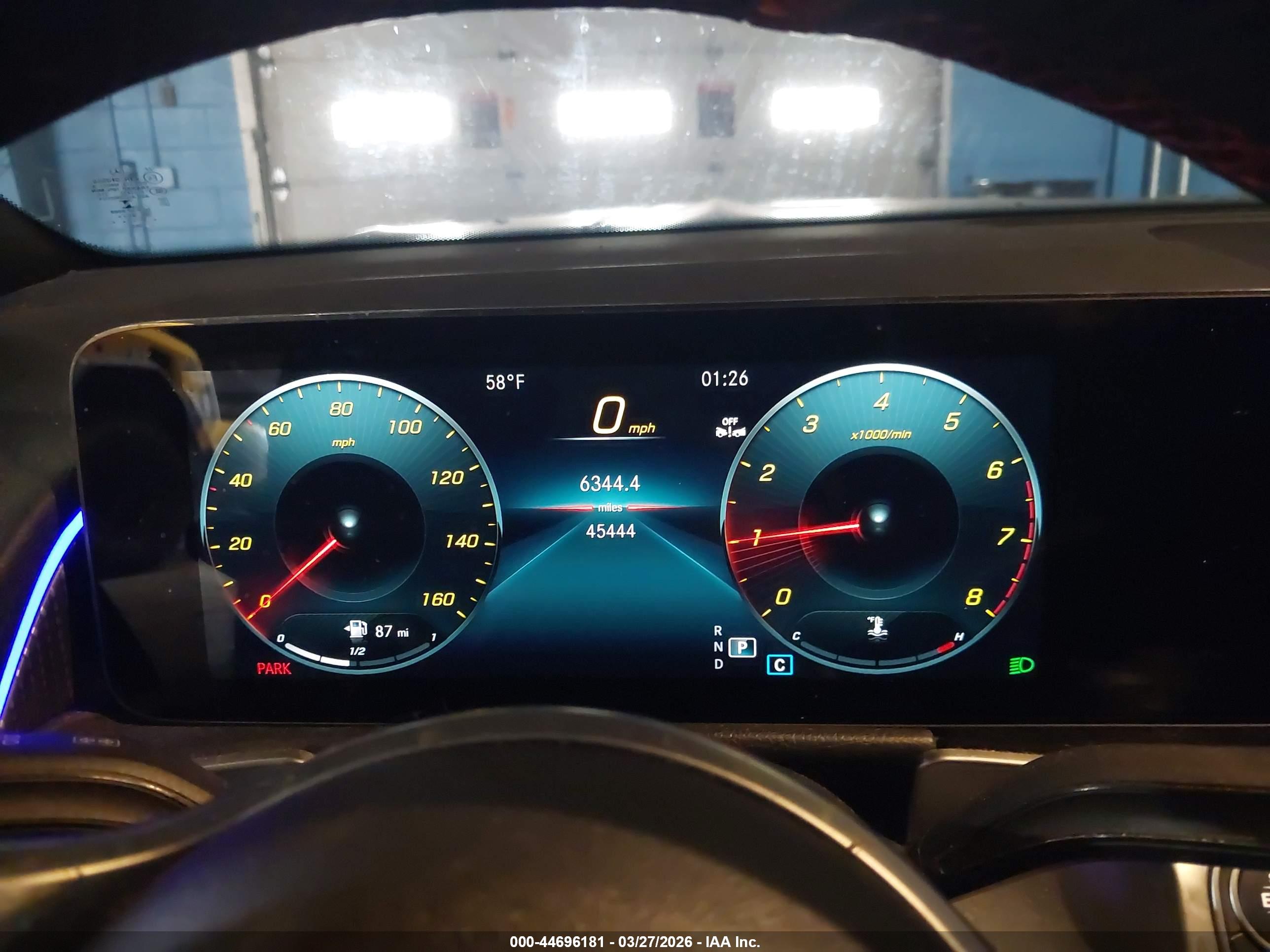 MERCEDES-BENZ GLB image 7