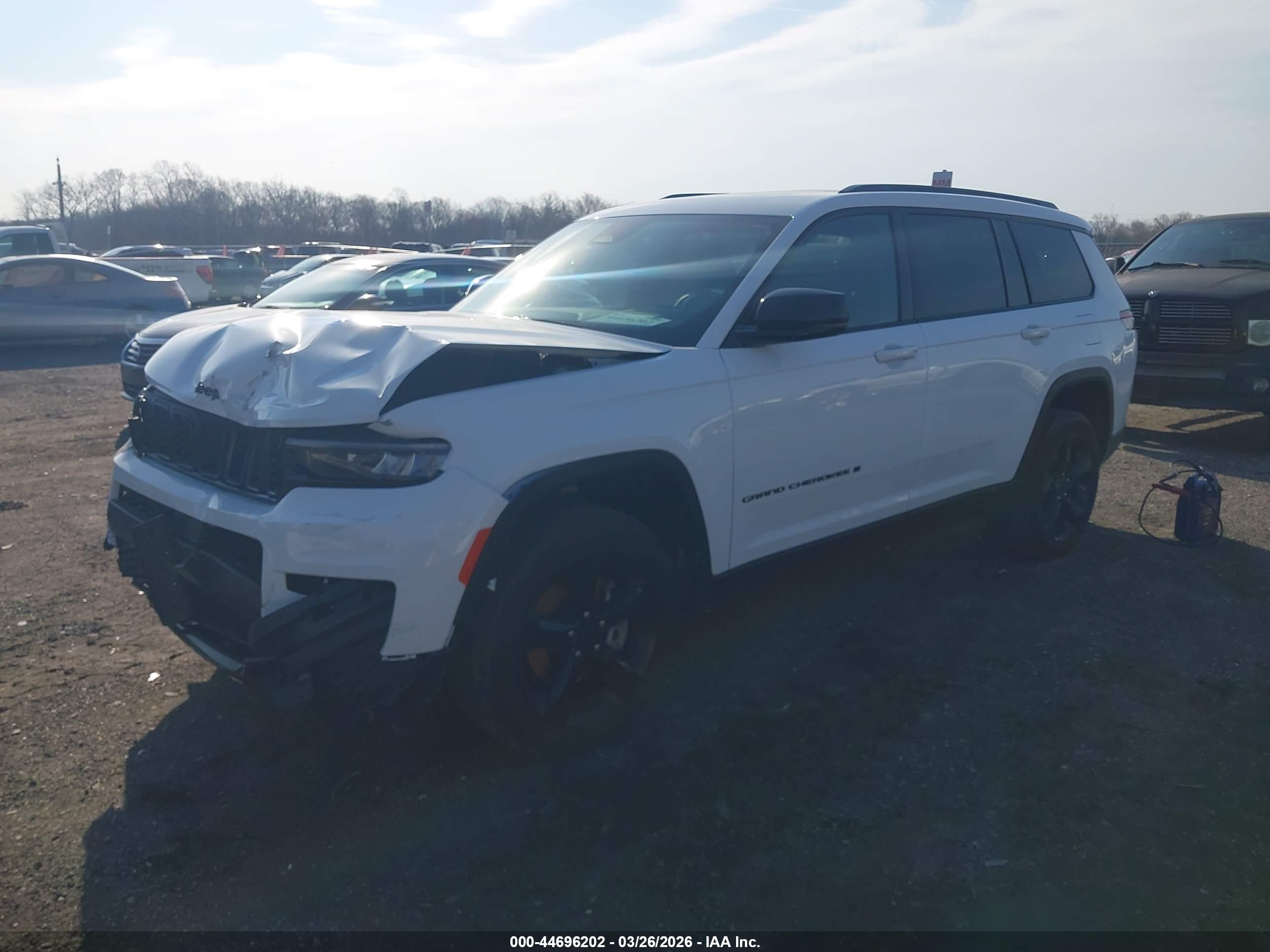 JEEP GRAND image 2