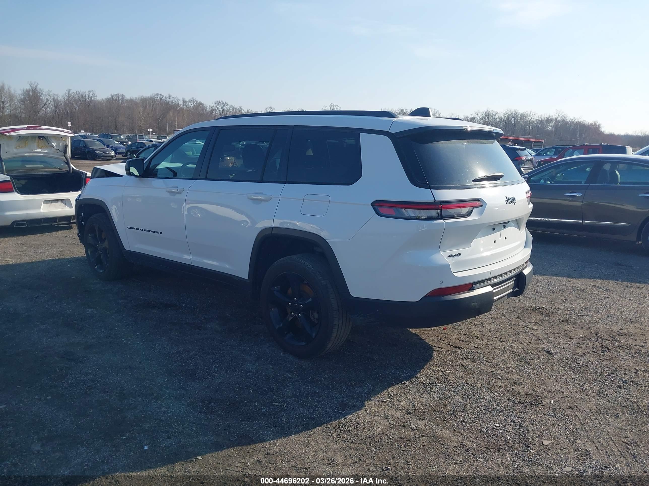 JEEP GRAND image 3