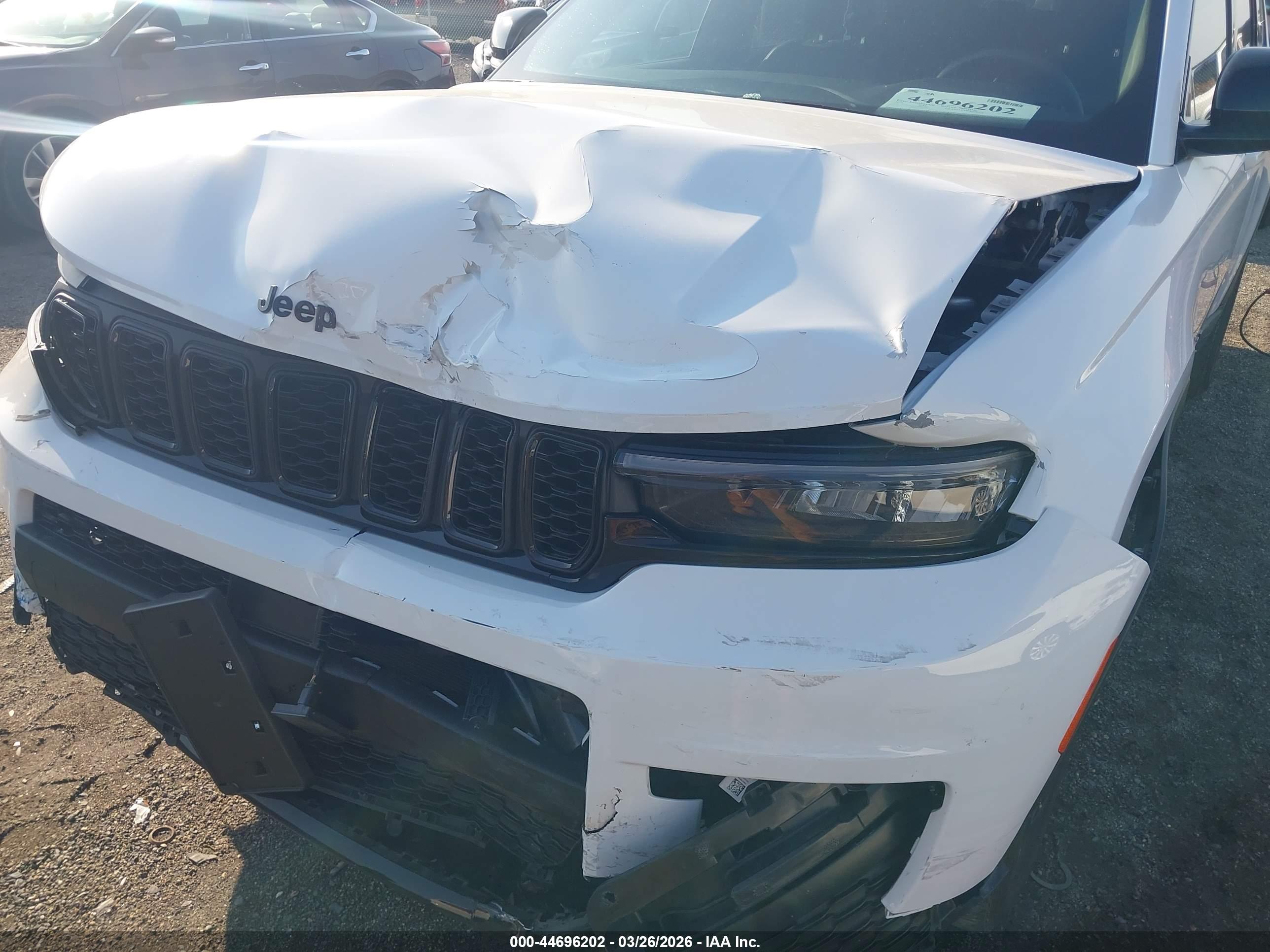 JEEP GRAND image 6
