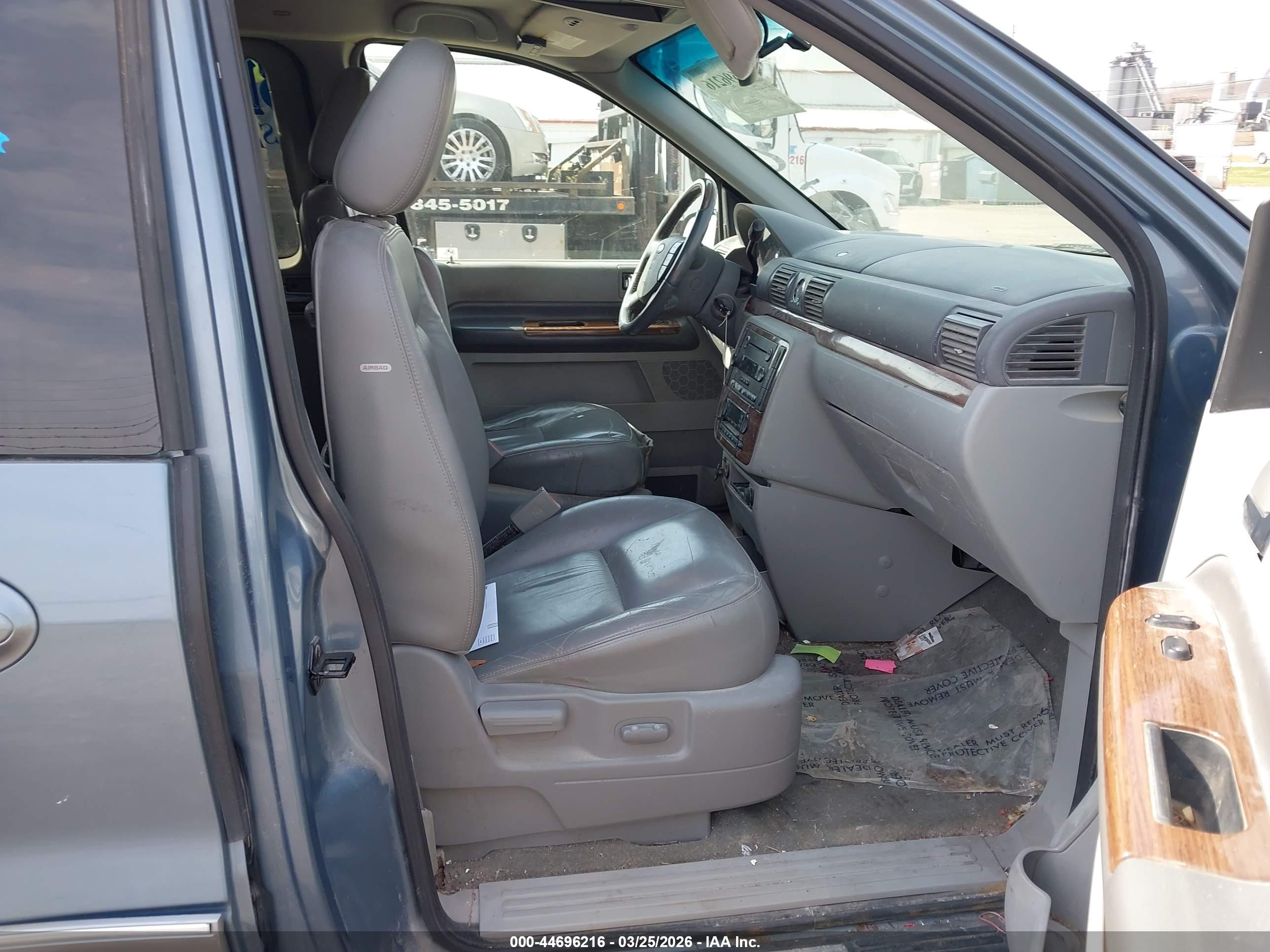 FORD FREESTAR image 5
