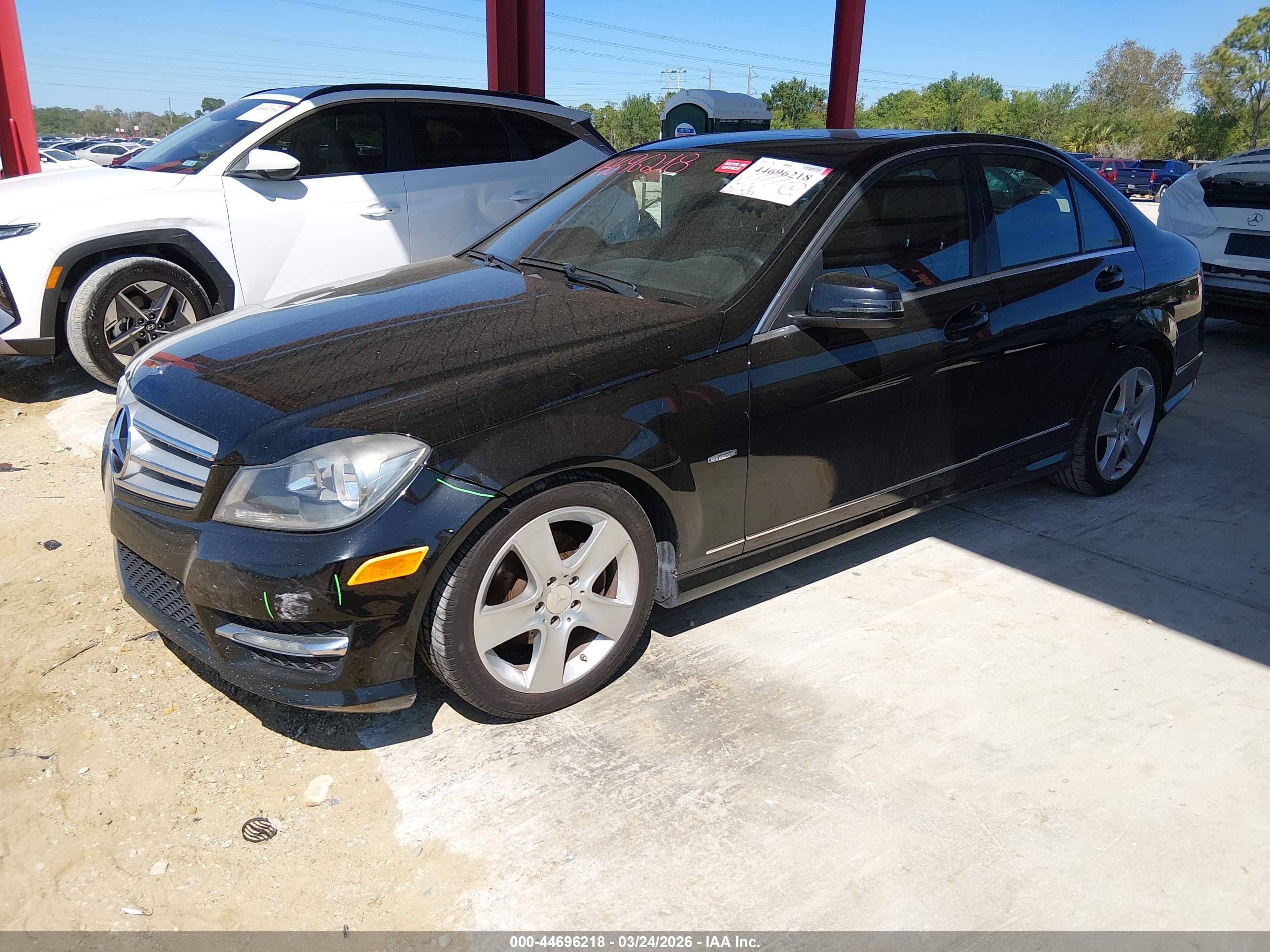 MERCEDES-BENZ C image 2