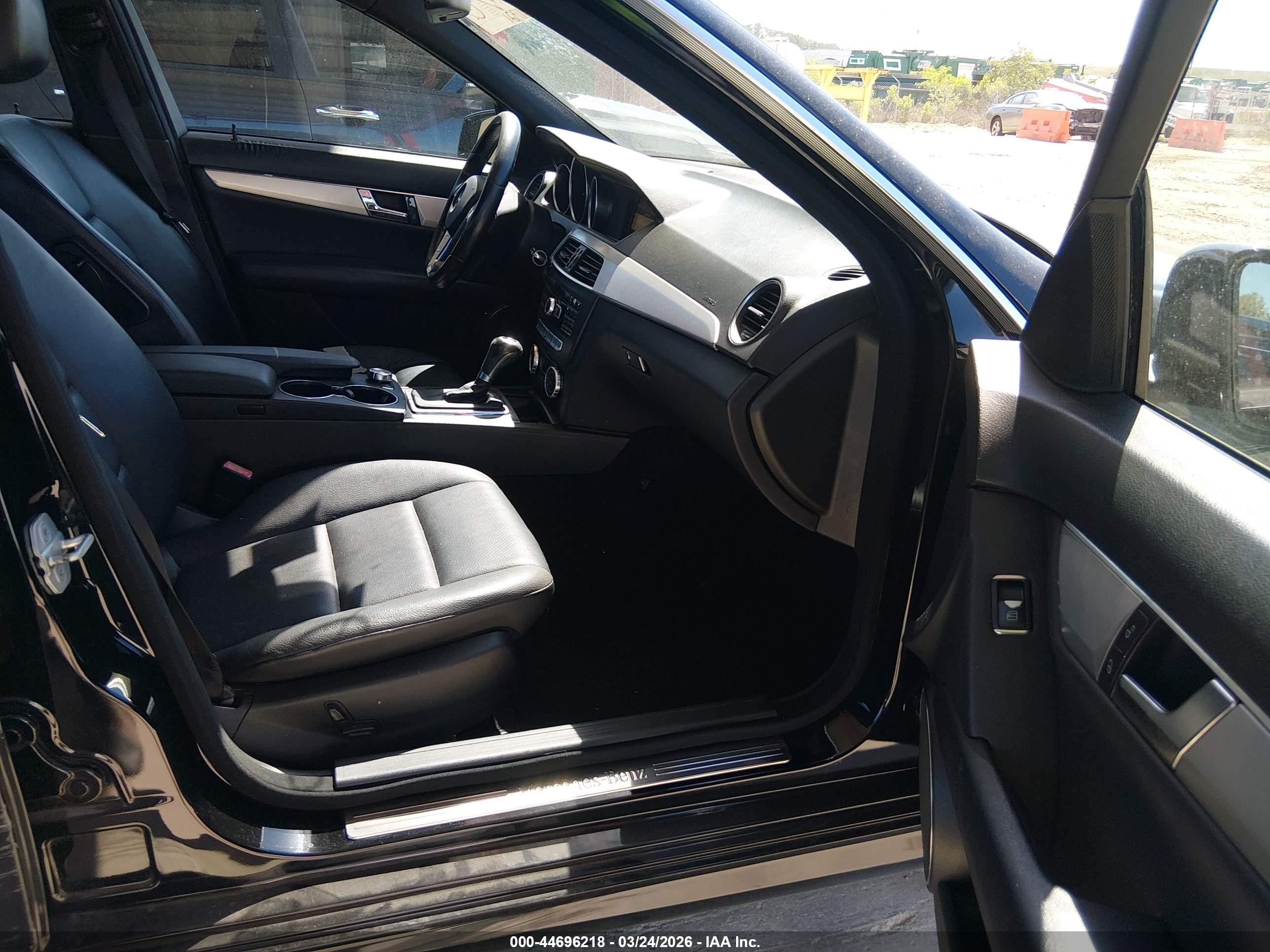 MERCEDES-BENZ C image 5