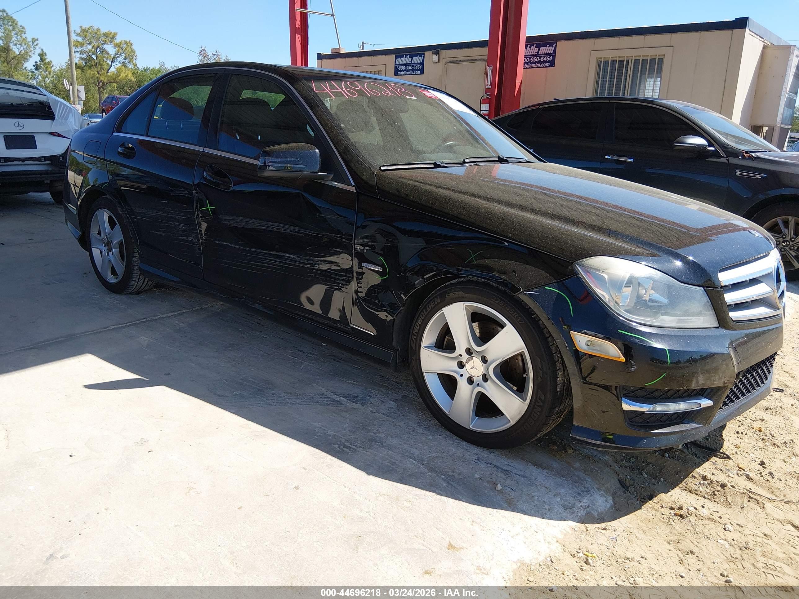MERCEDES-BENZ C image 6