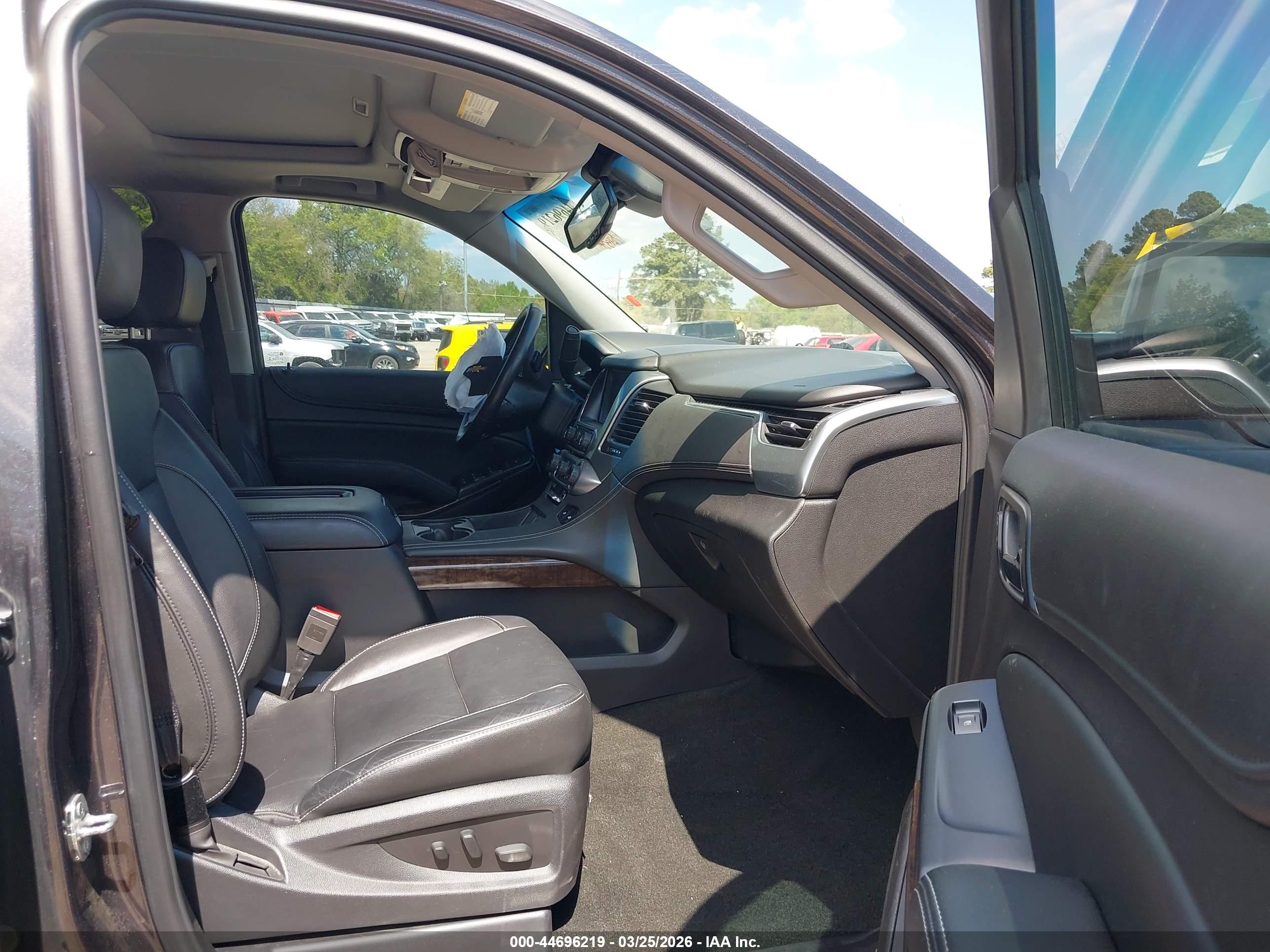CHEVROLET TAHOE image 5