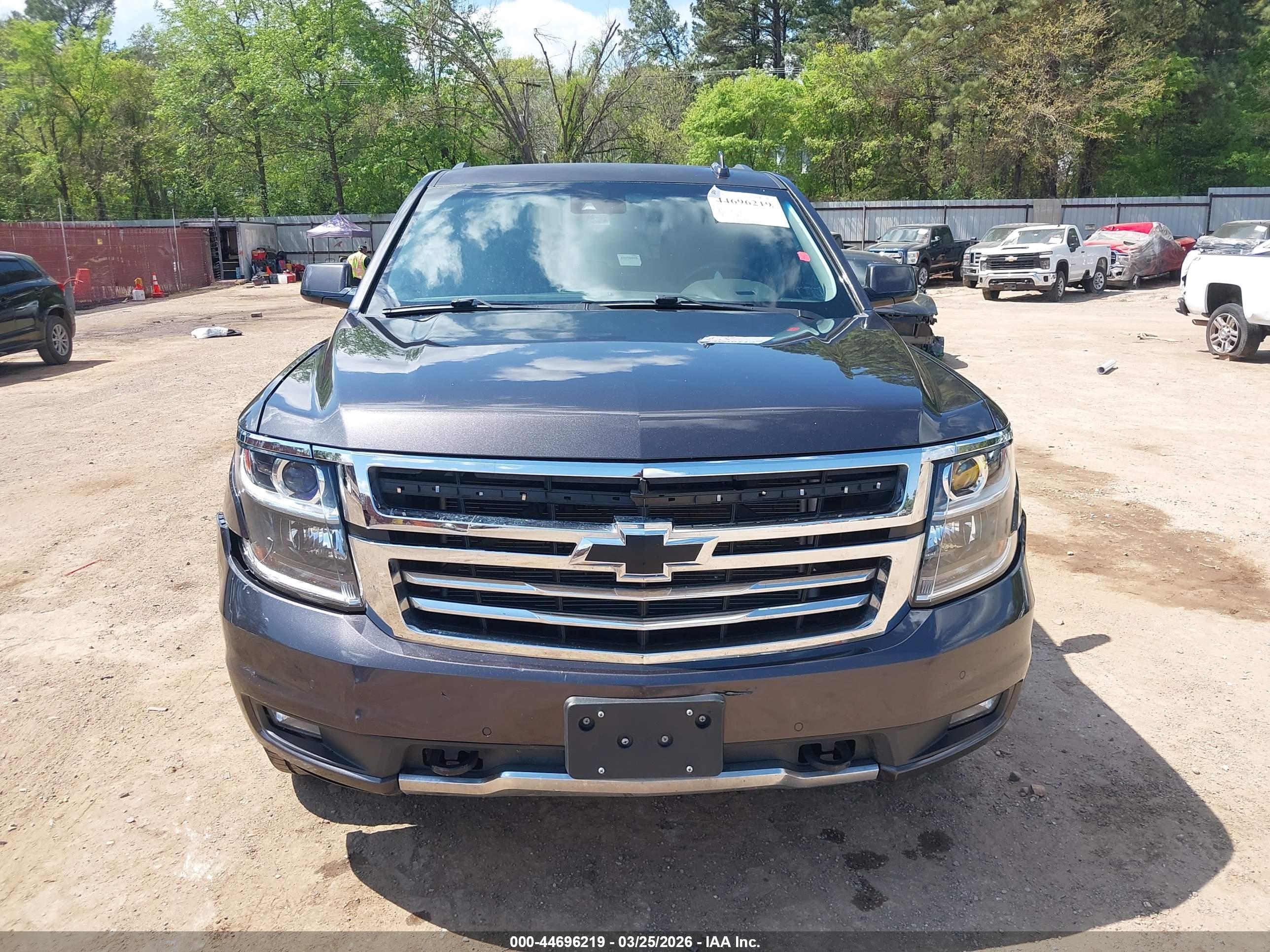 CHEVROLET TAHOE image 6