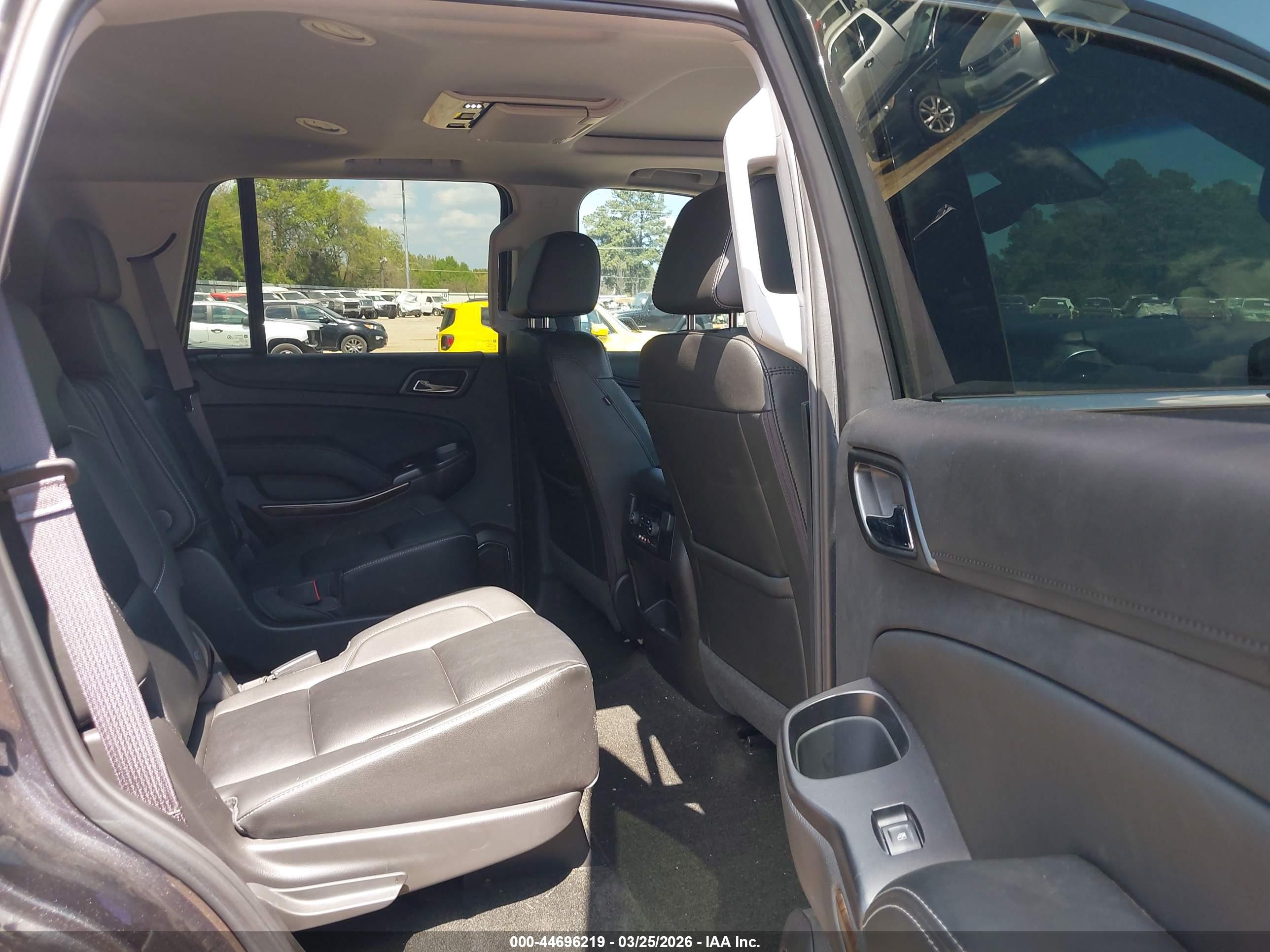CHEVROLET TAHOE image 8