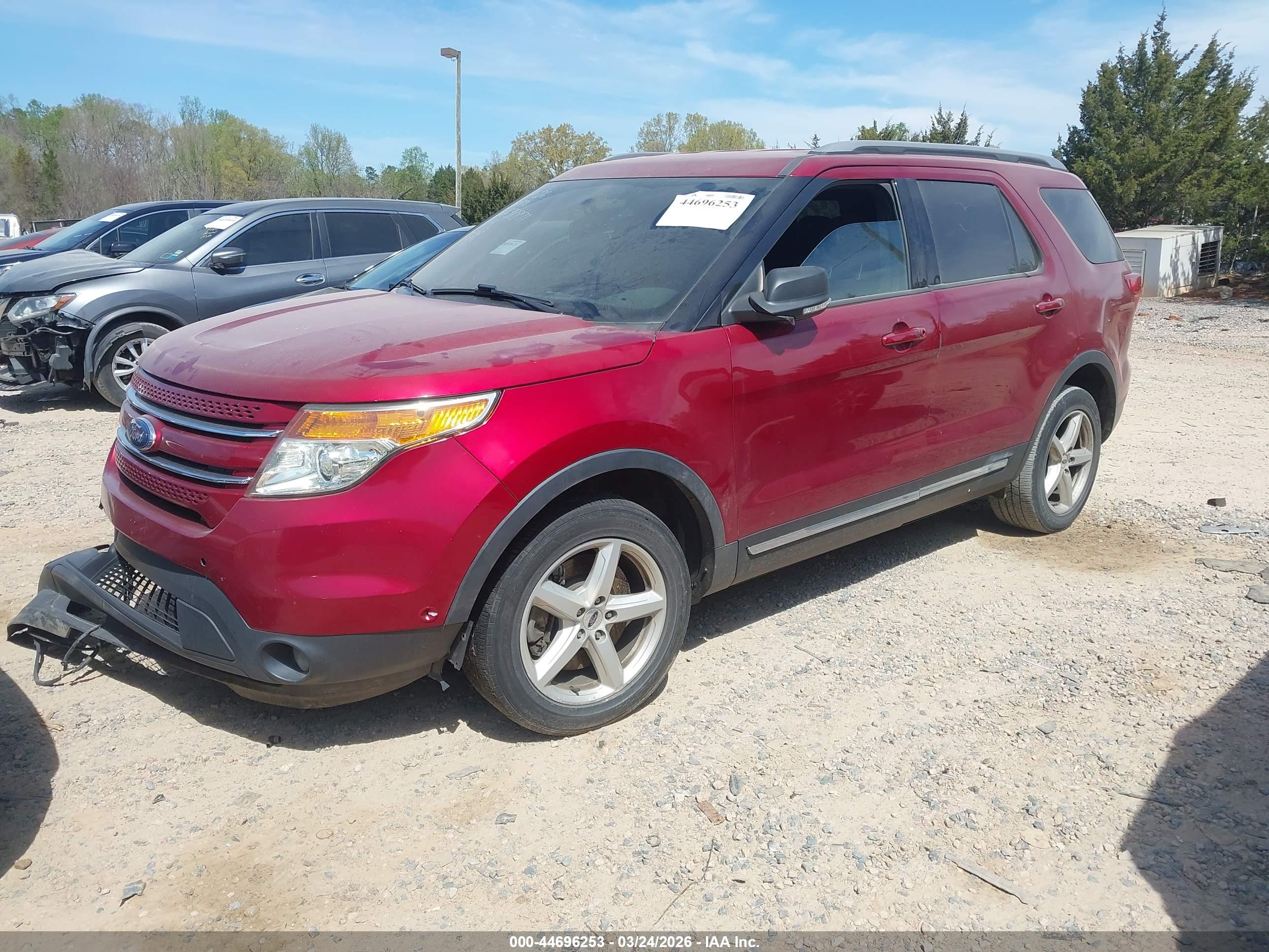 FORD EXPLORER image 2