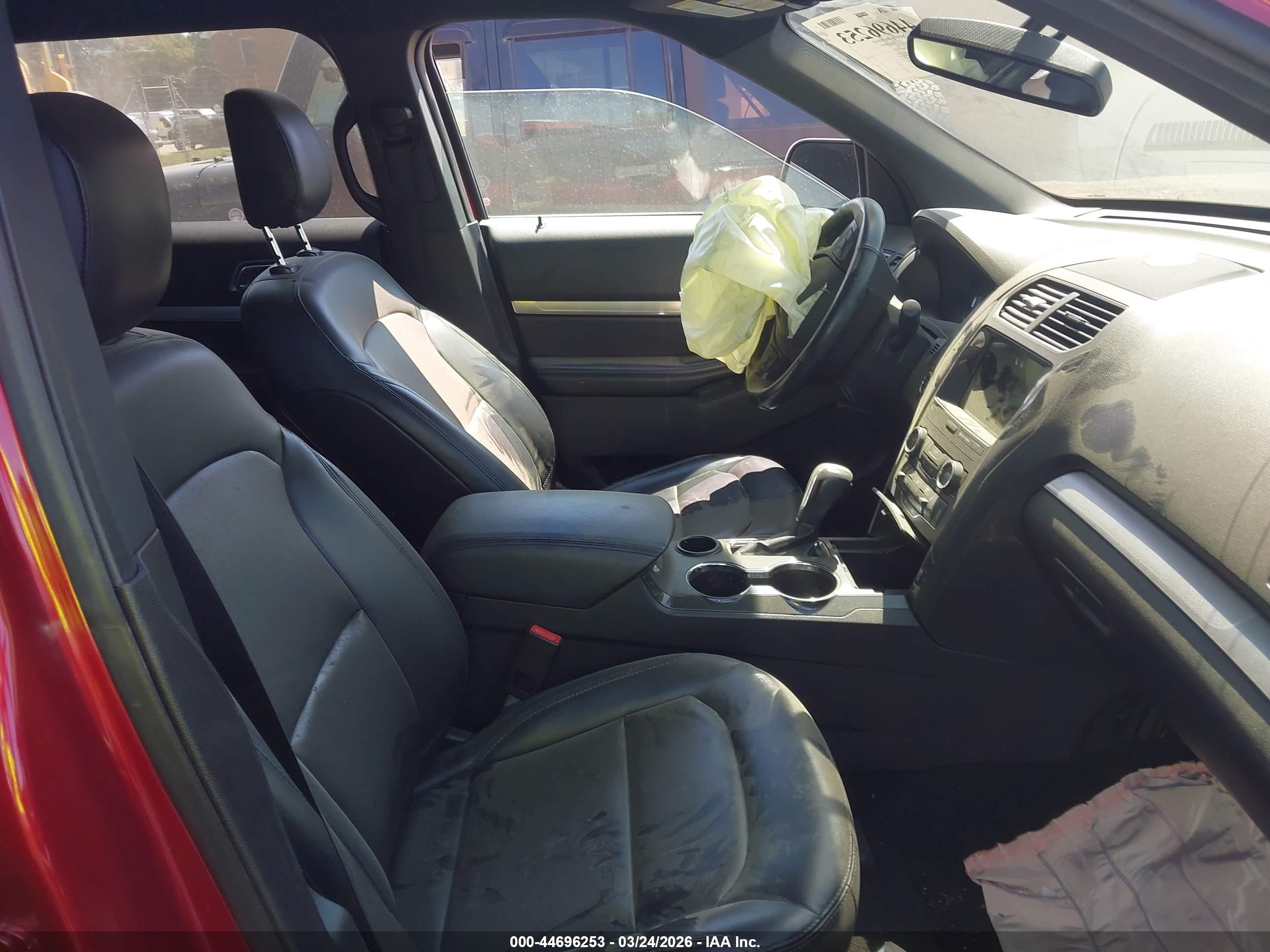 FORD EXPLORER image 5