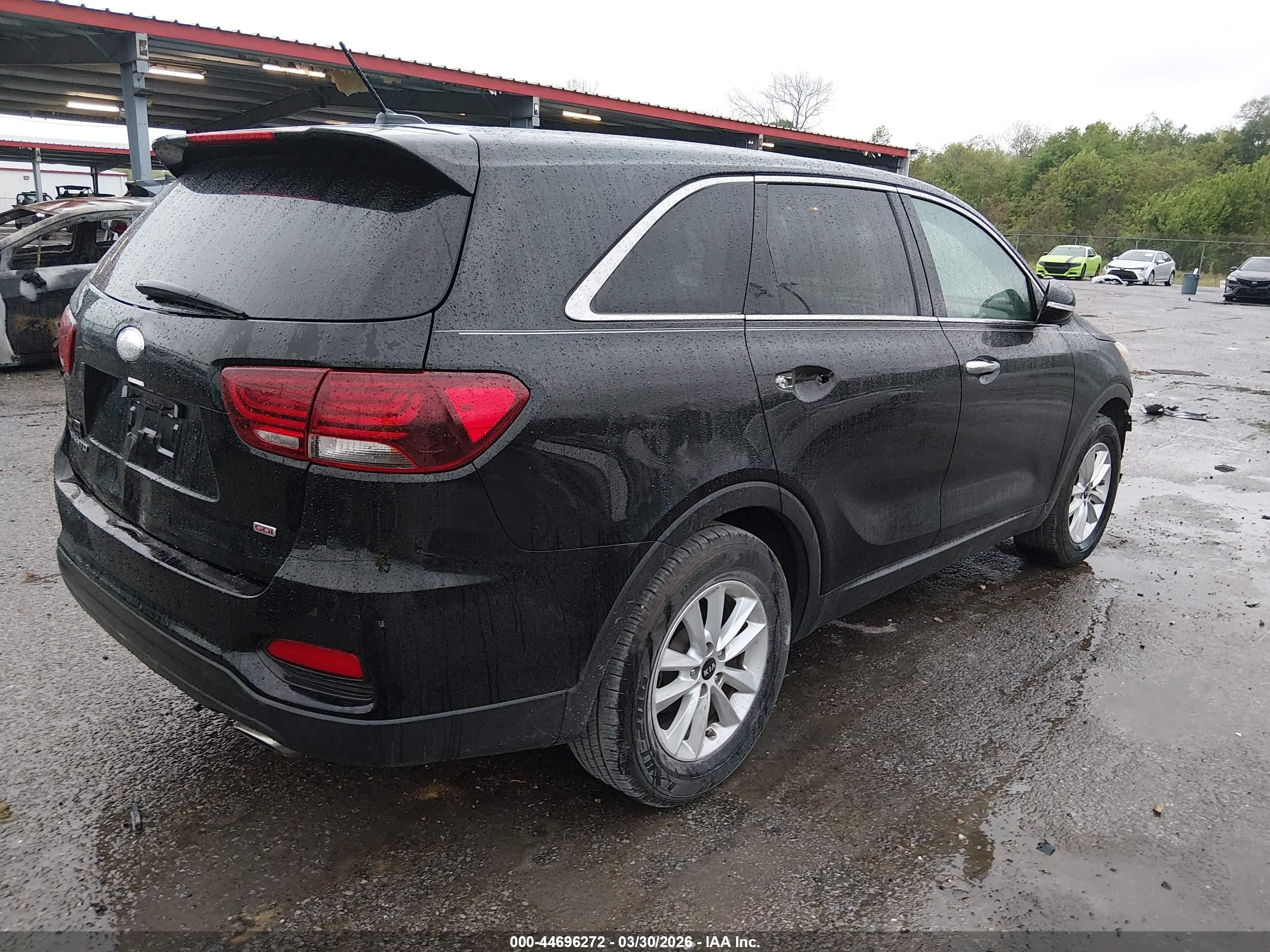 KIA SORENTO image 4