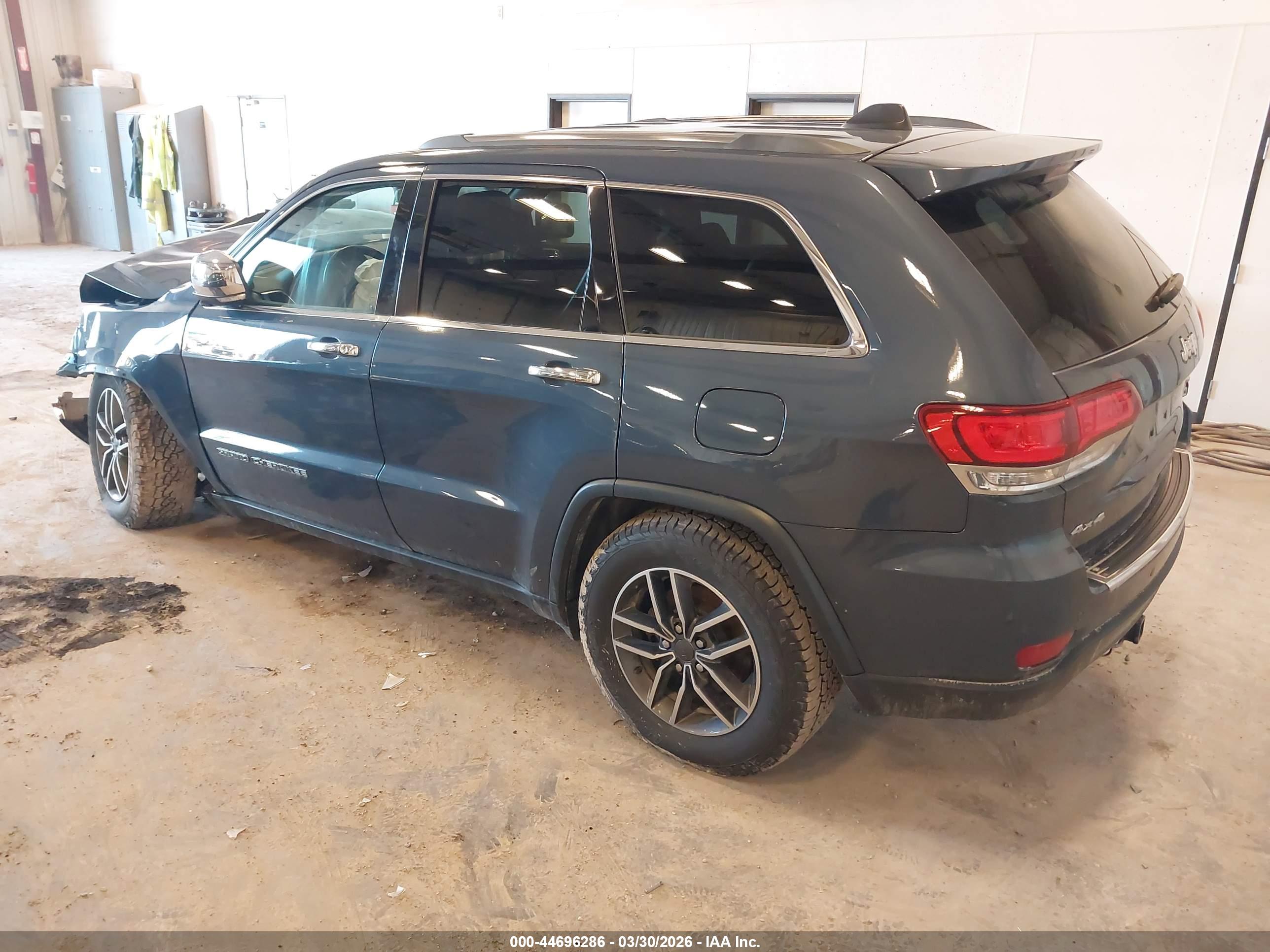 JEEP GRAND image 3