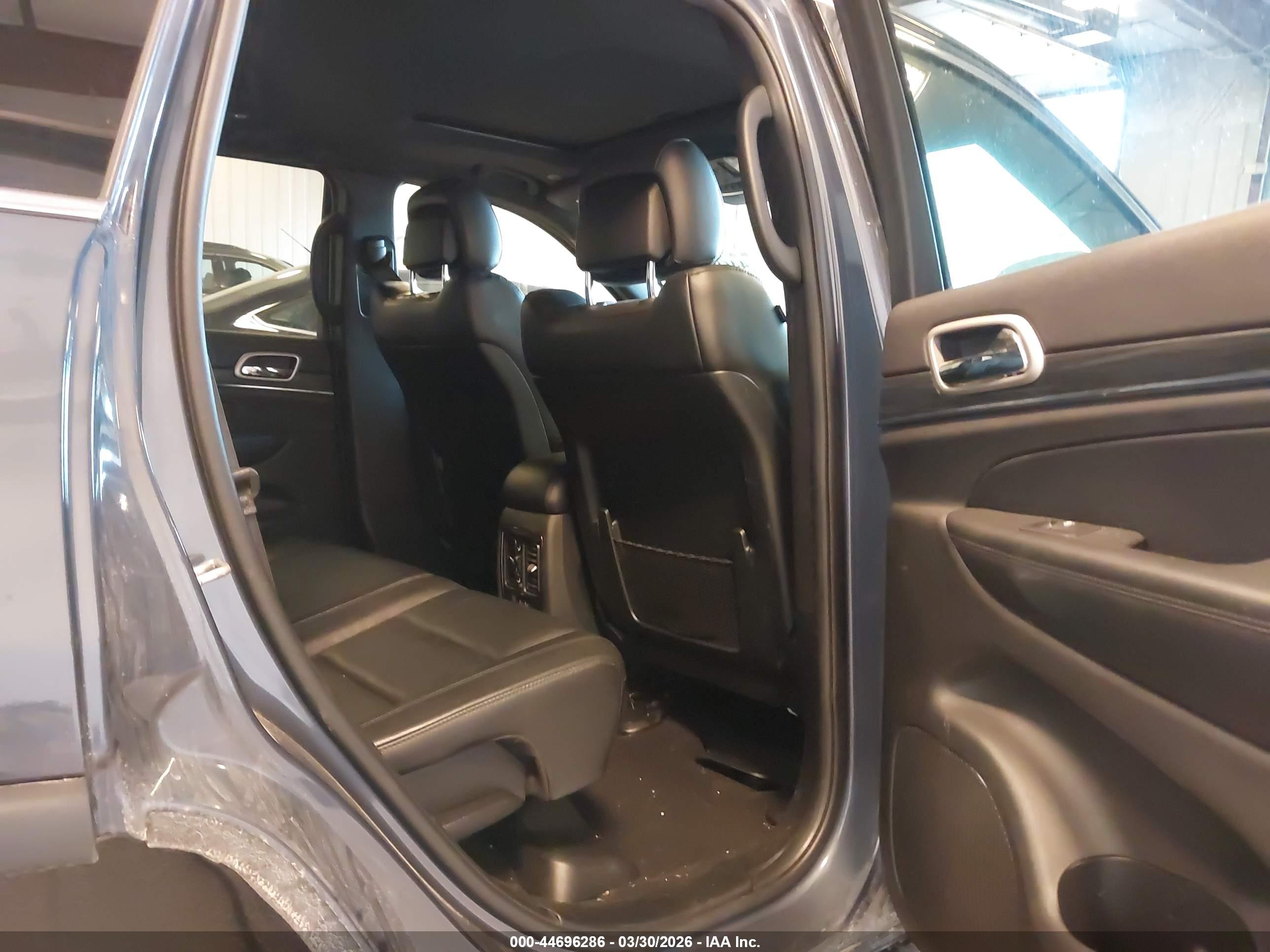 JEEP GRAND image 8