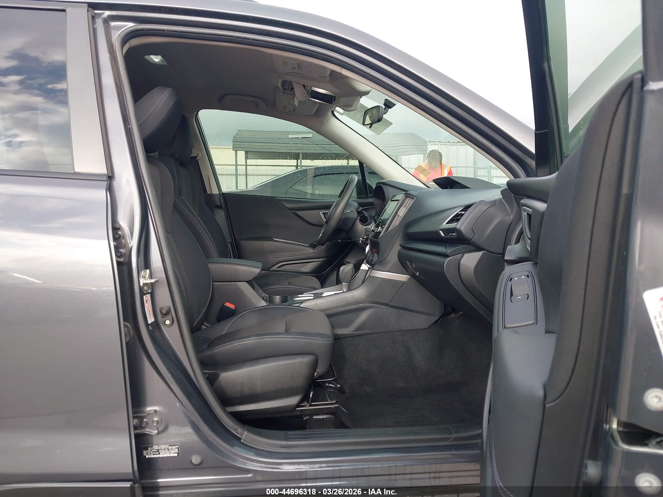 SUBARU FORESTER image 5