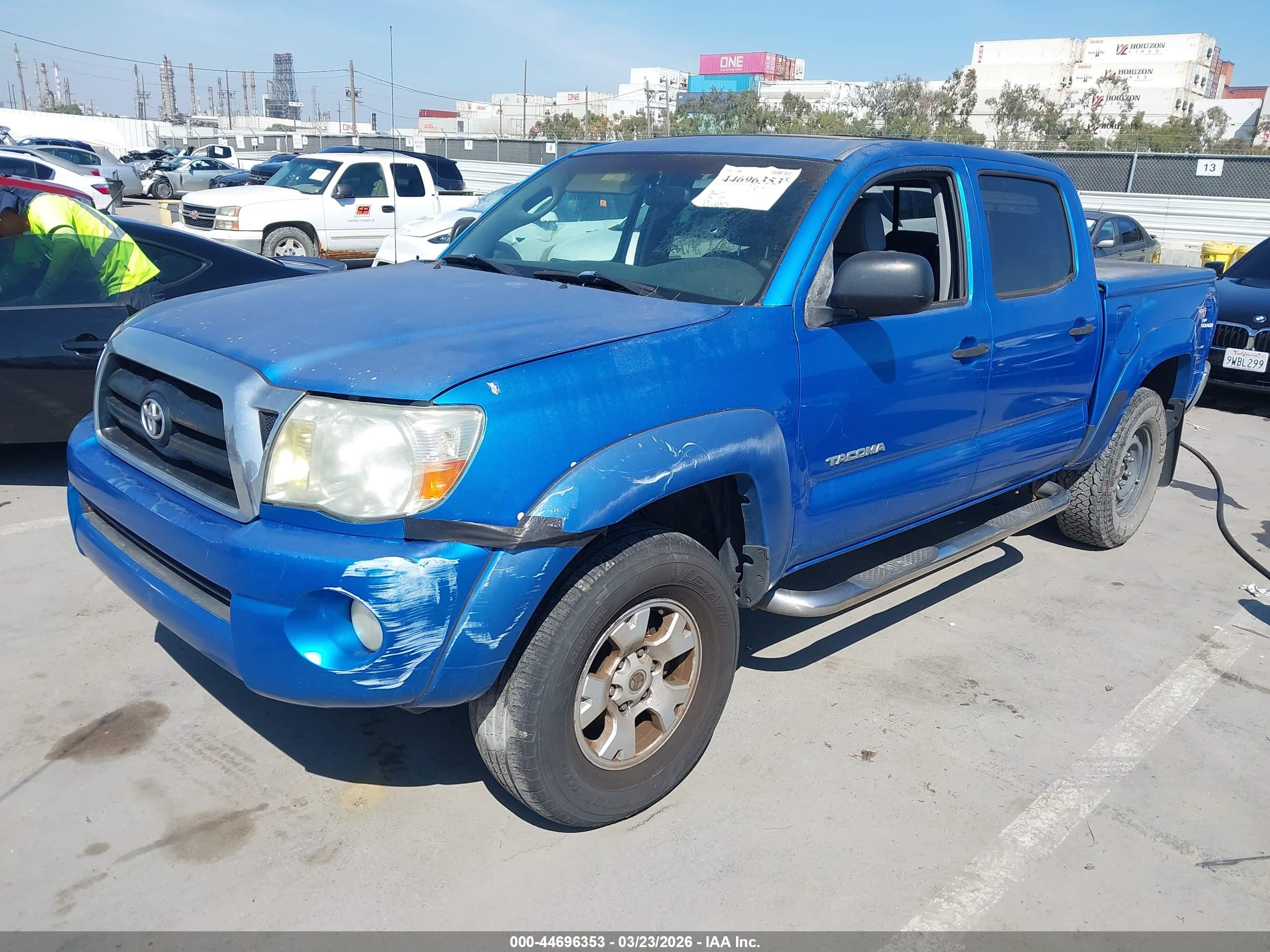 TOYOTA TACOMA image 2