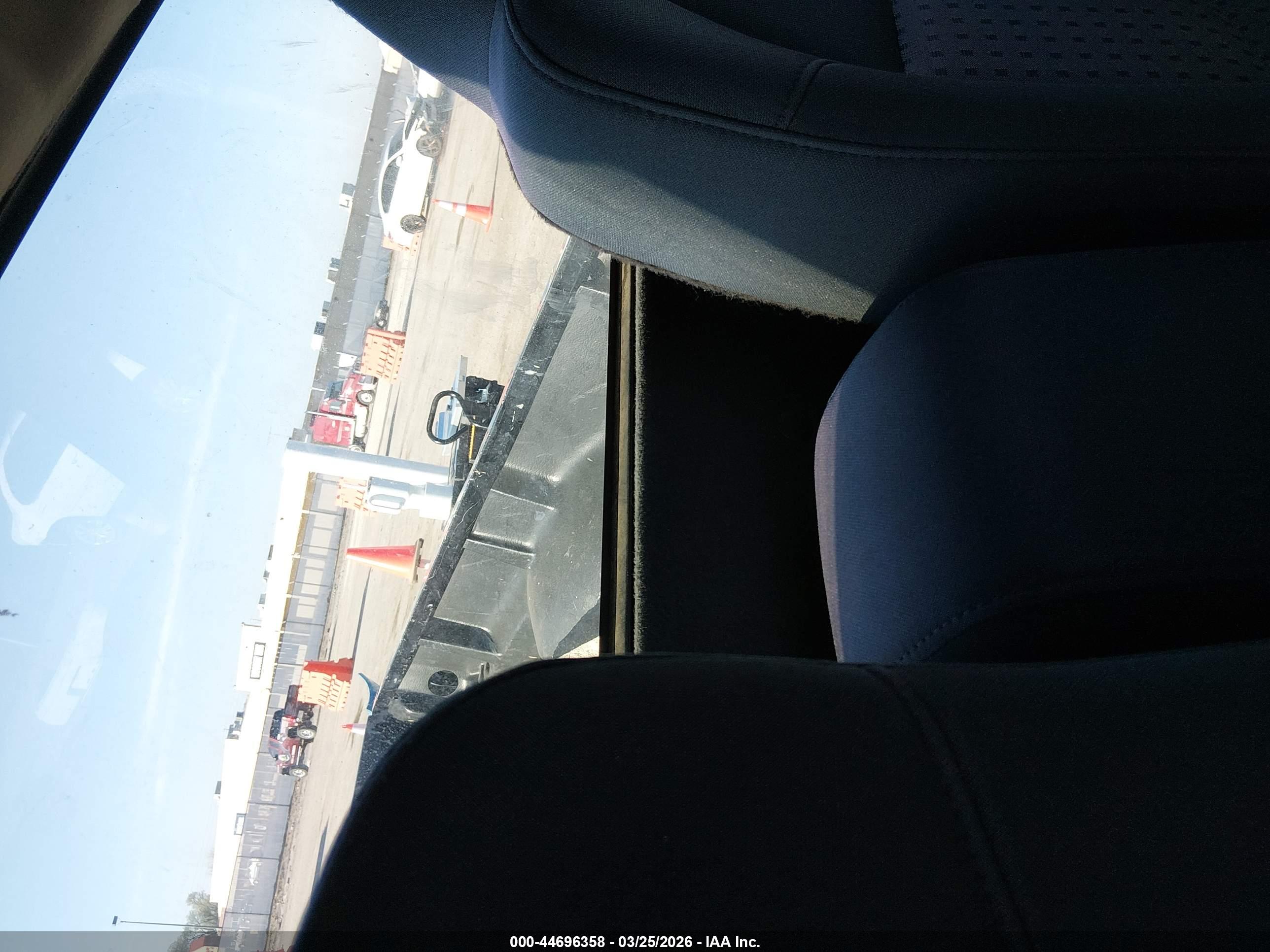 MAZDA B2300 image 8