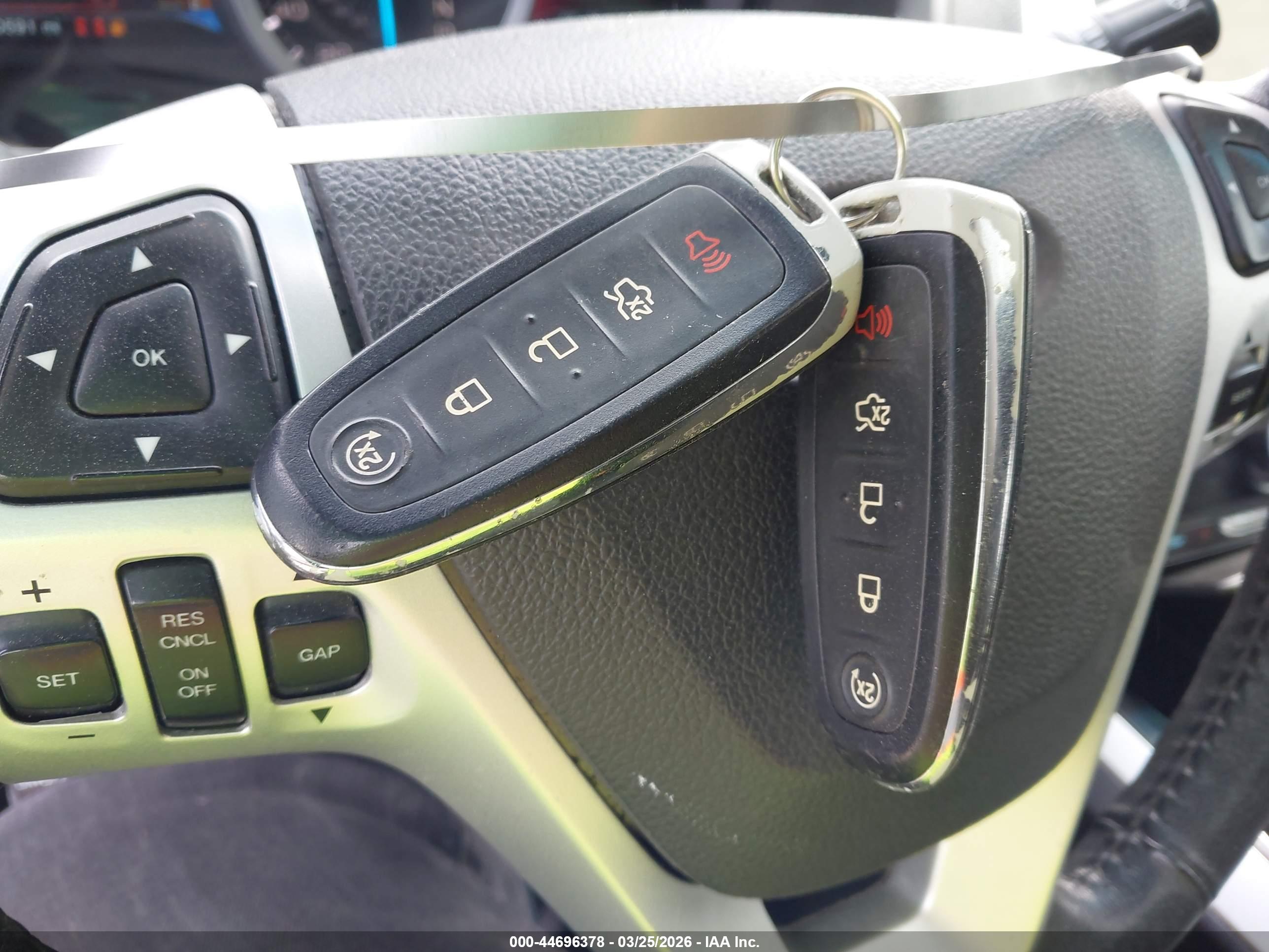 FORD EXPLORER image 11