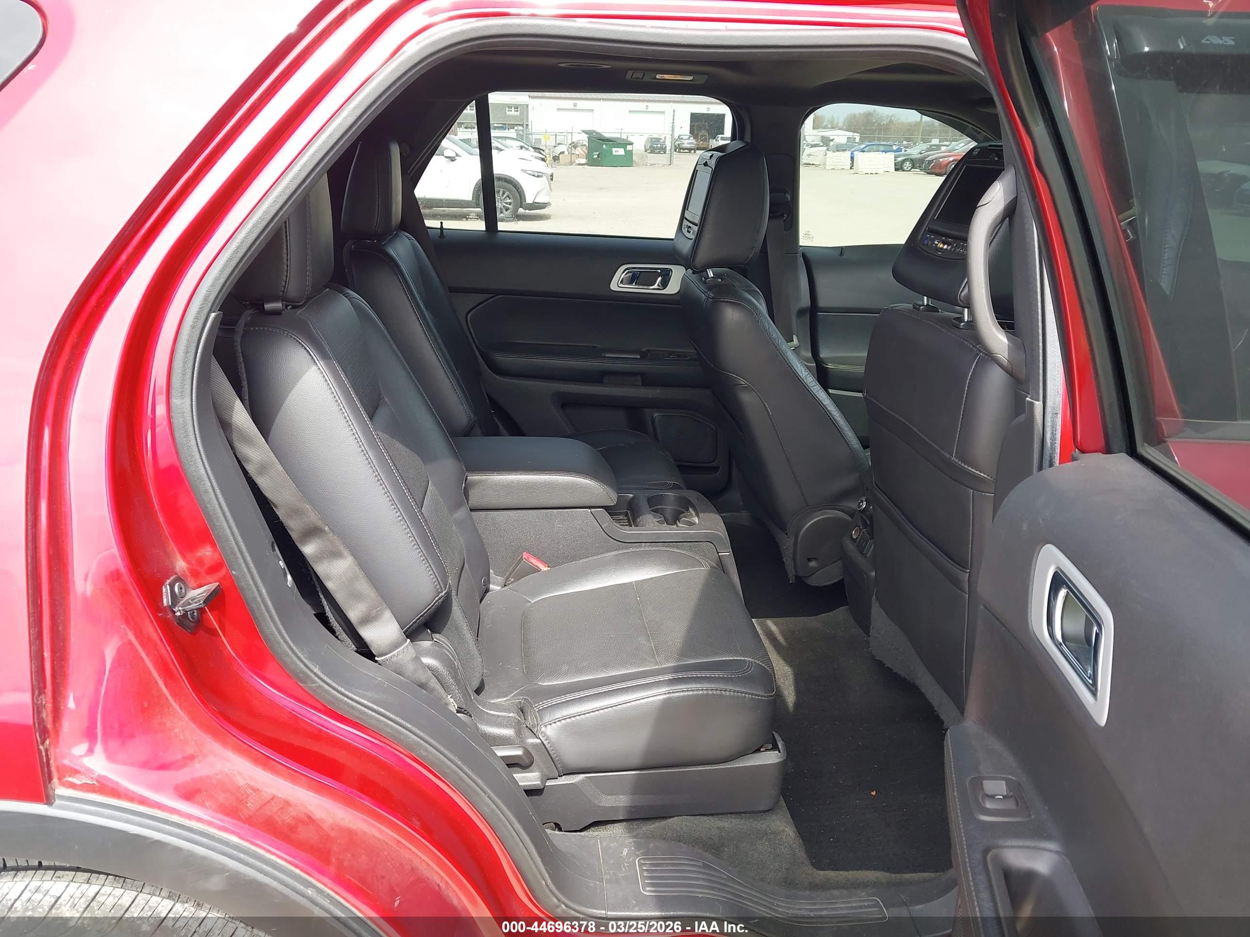 FORD EXPLORER image 8