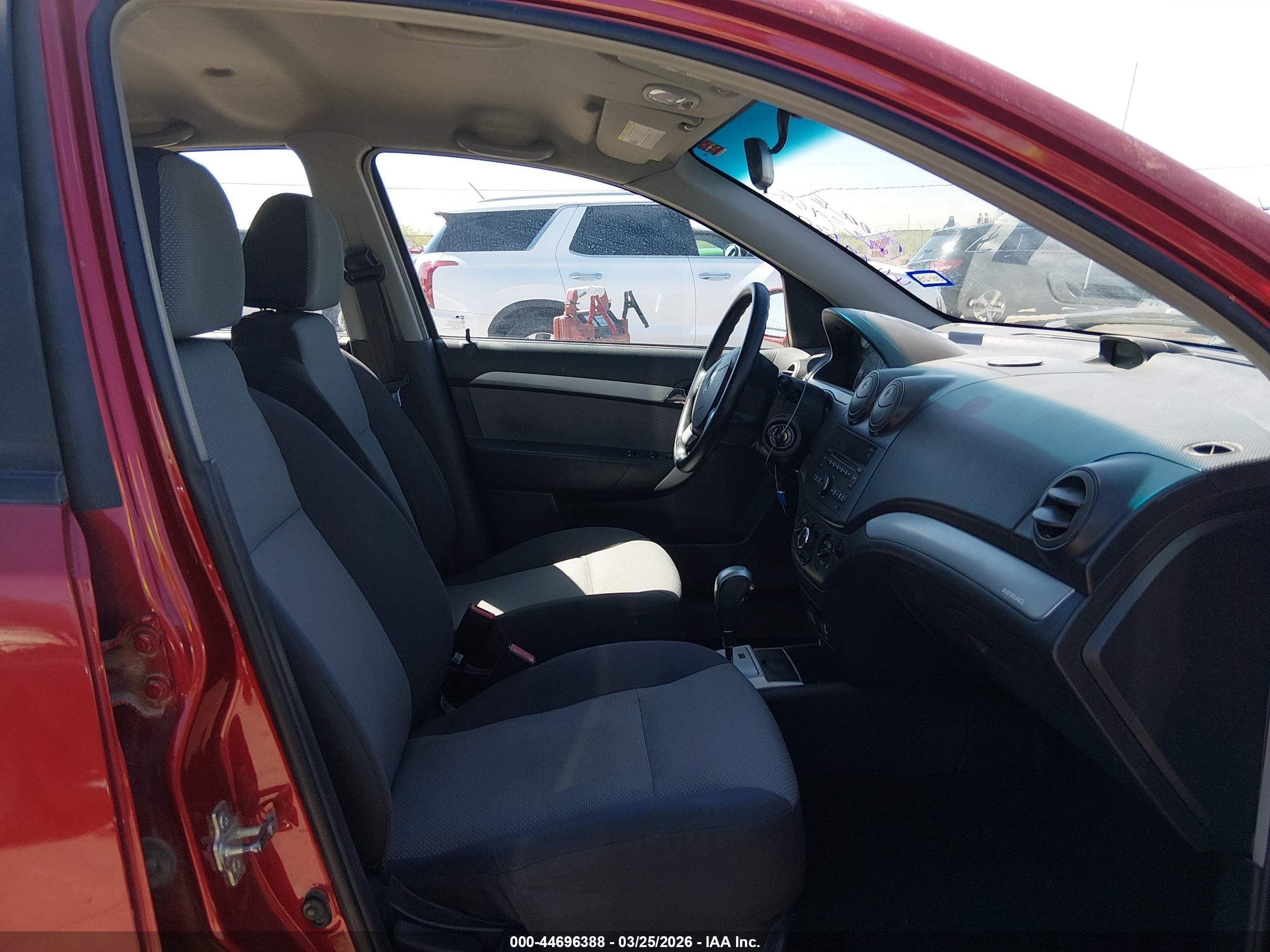 CHEVROLET AVEO image 5