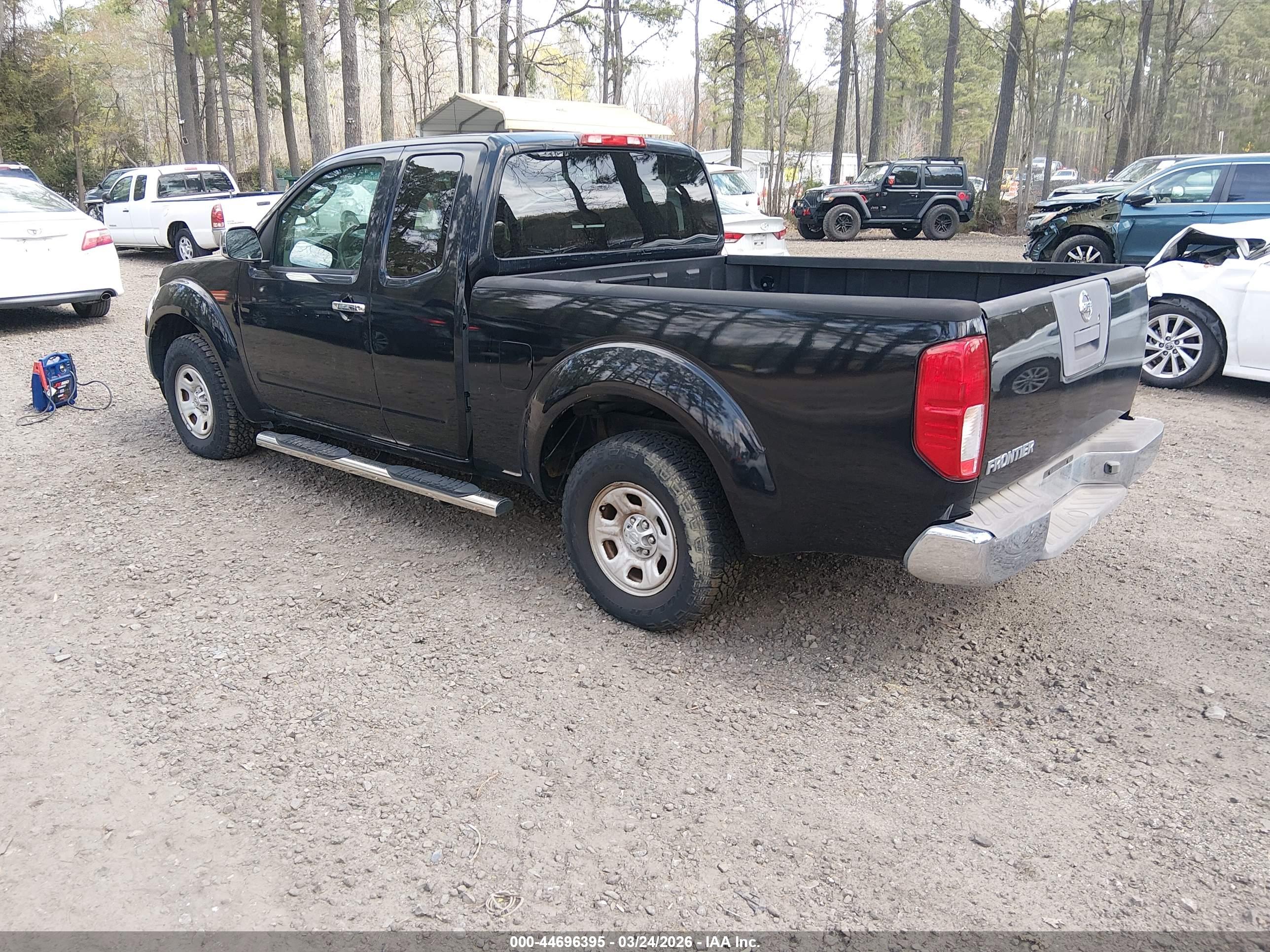 NISSAN FRONTIER image 3
