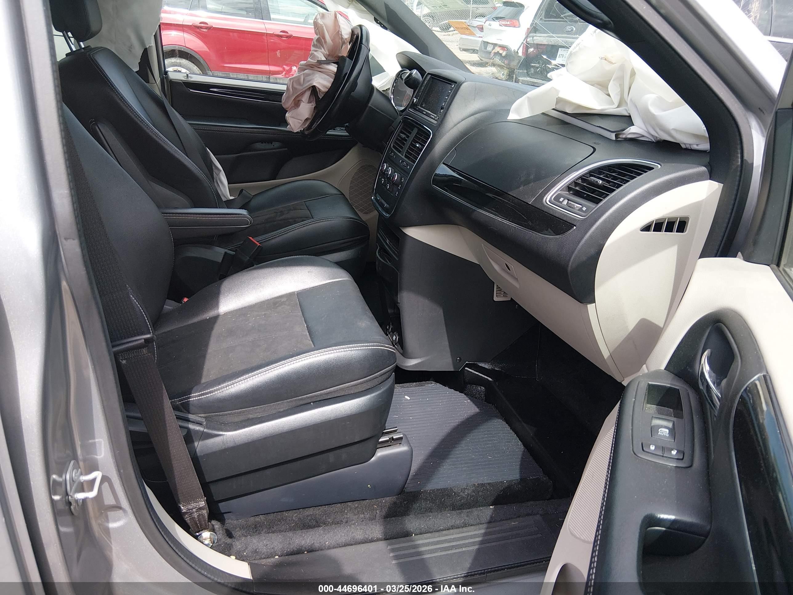DODGE GRAND image 5