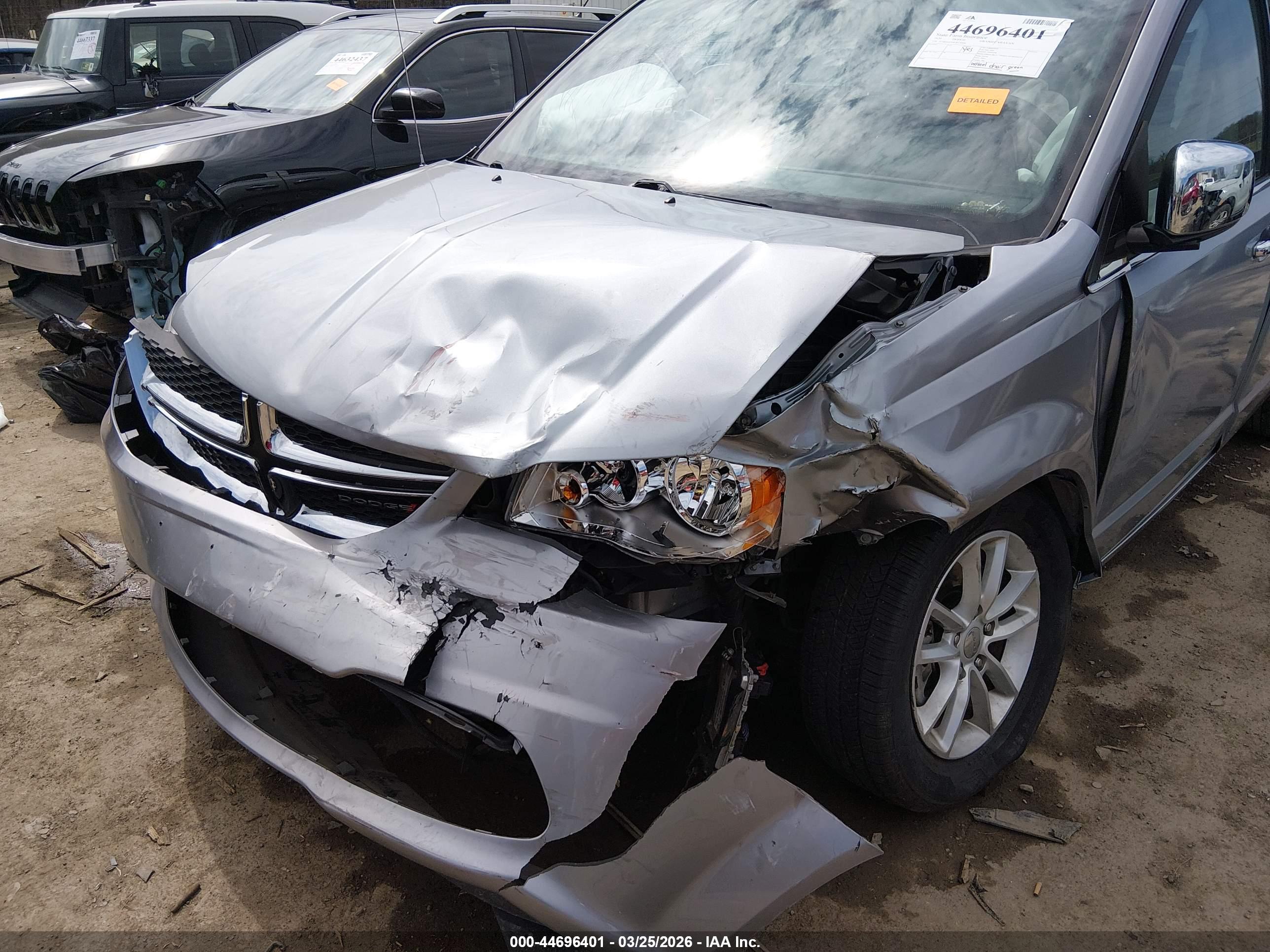 DODGE GRAND image 6