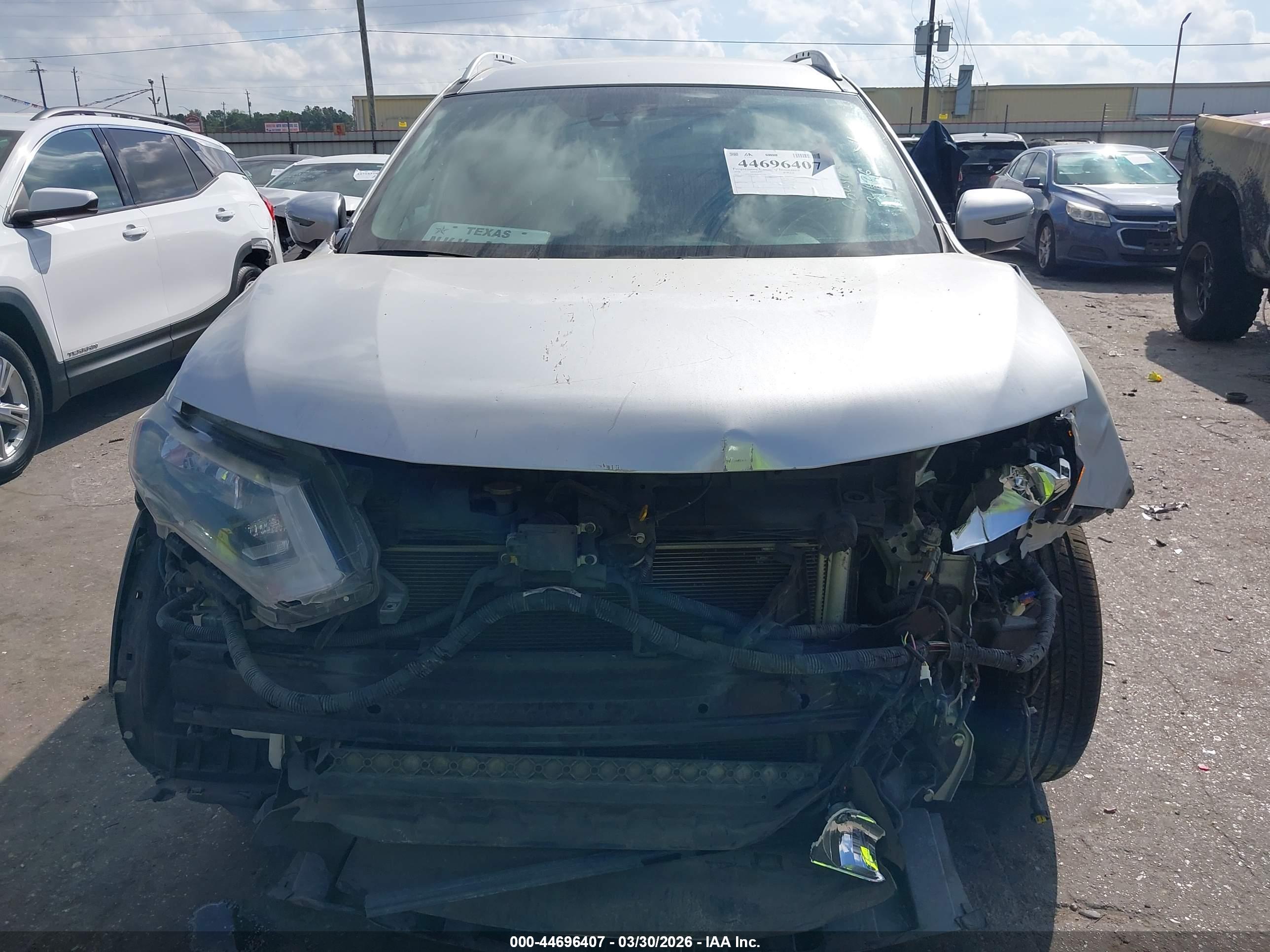 NISSAN ROGUE image 6