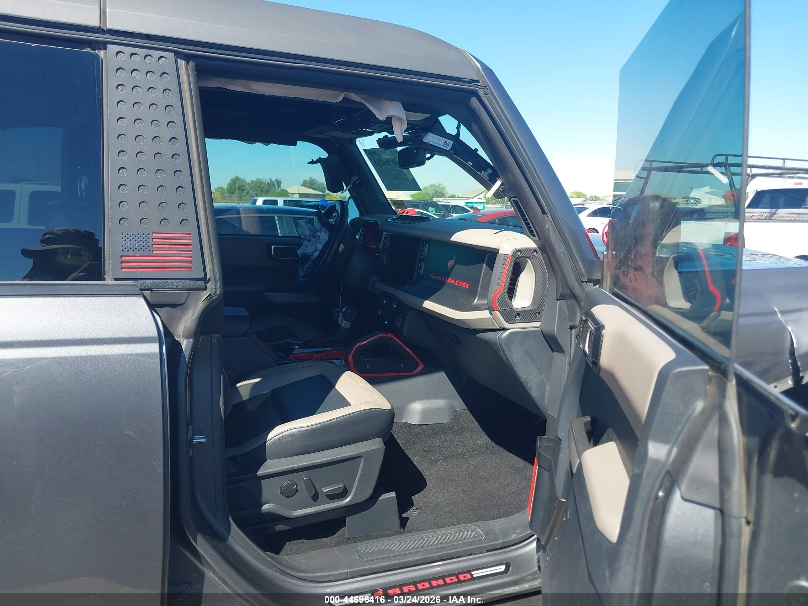 FORD BRONCO image 5