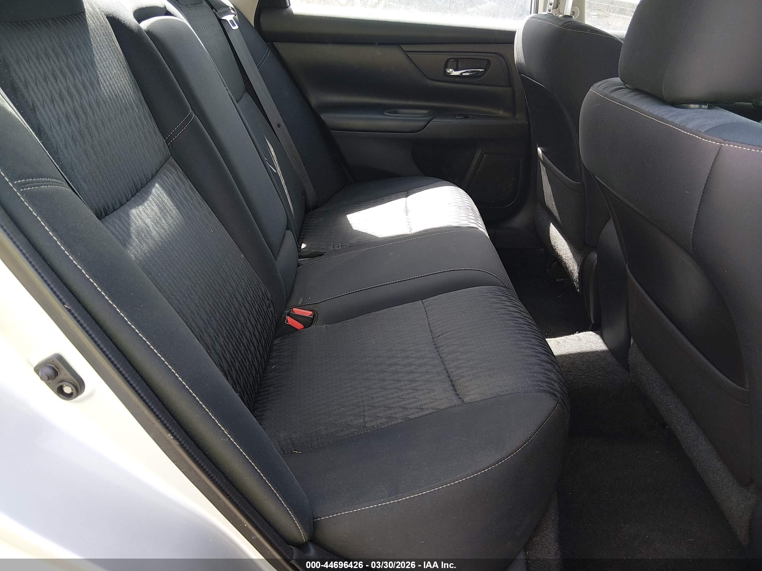 NISSAN ALTIMA image 8