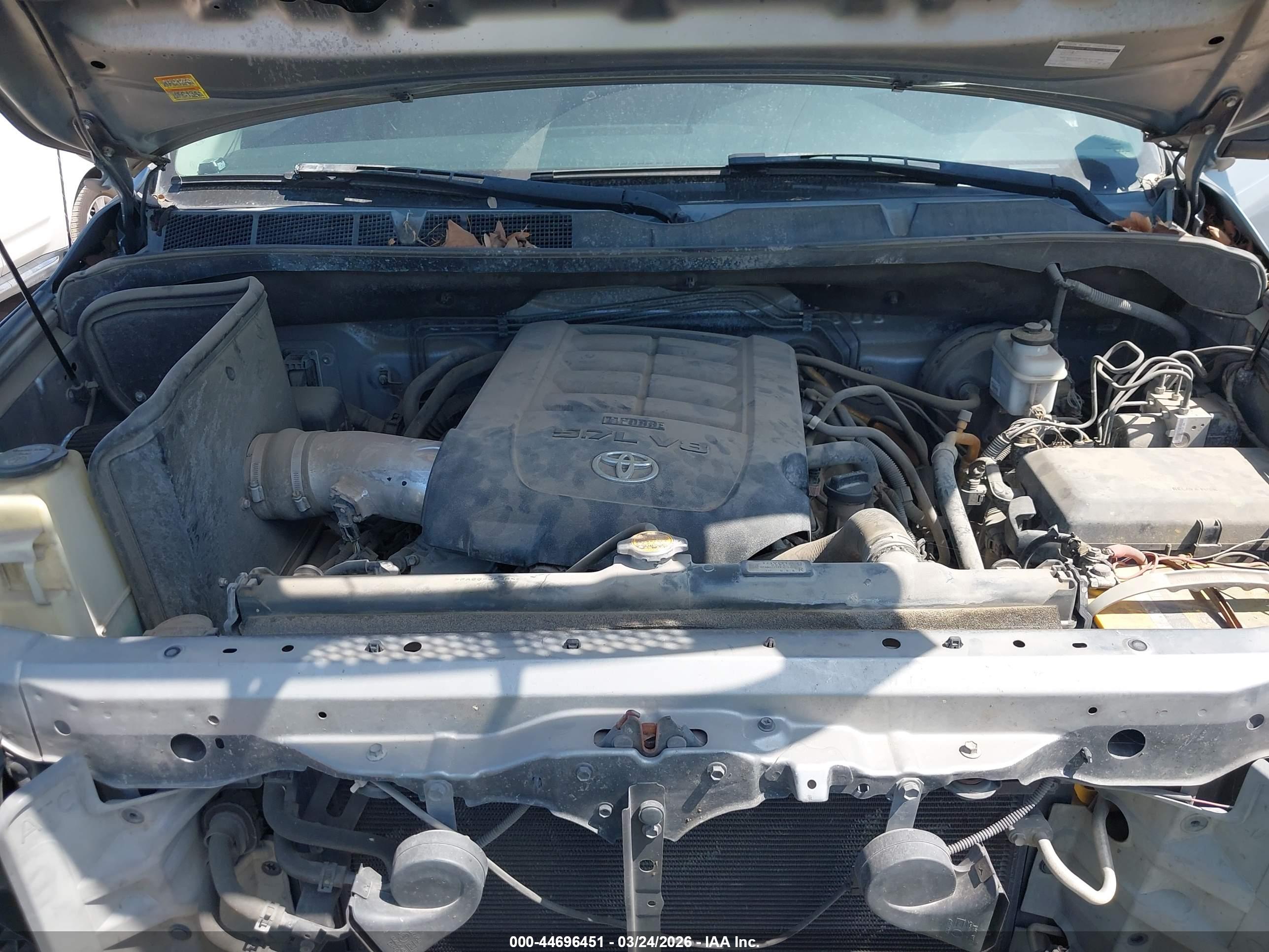 TOYOTA TUNDRA image 10