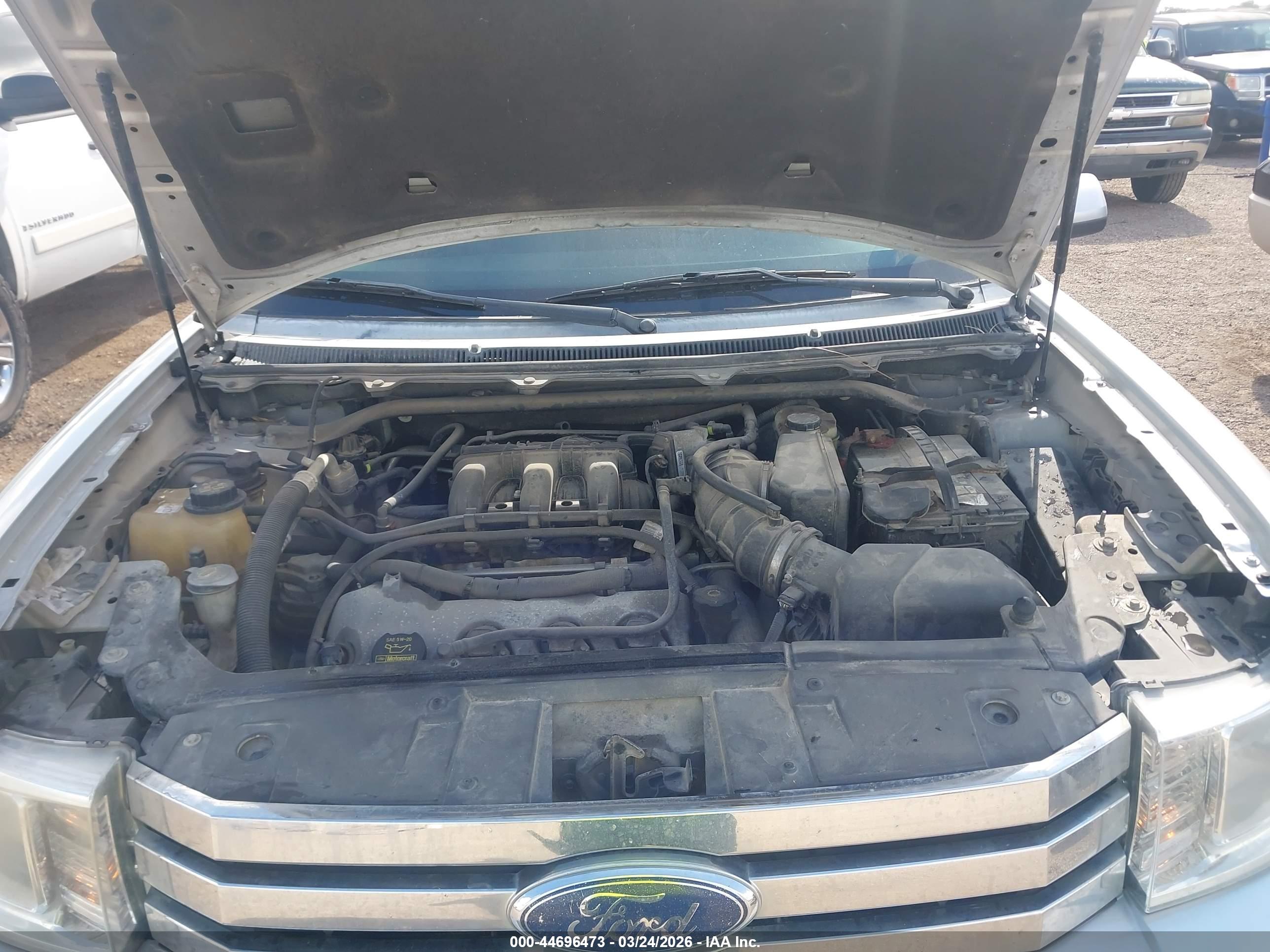 FORD FLEX image 10