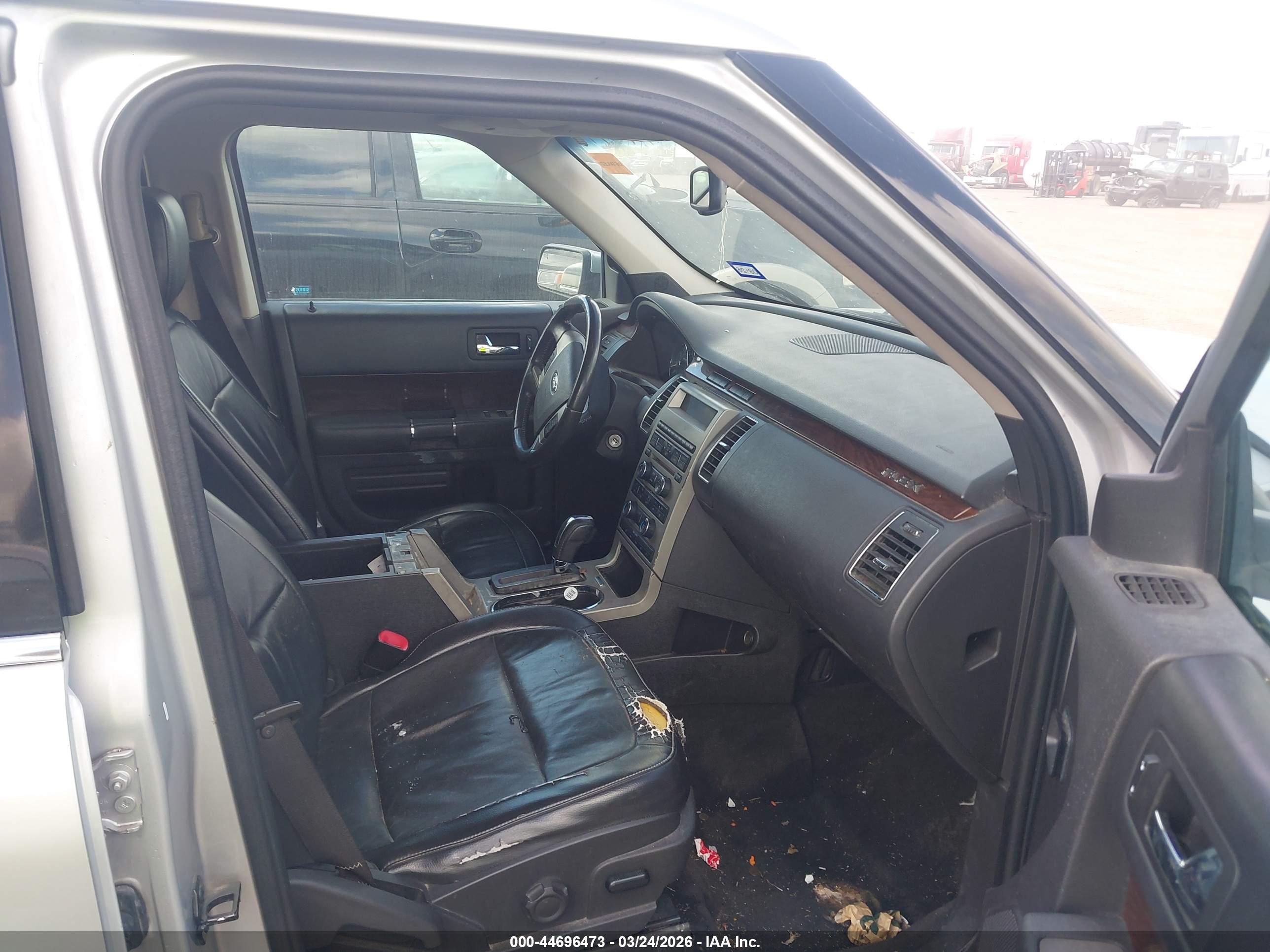 FORD FLEX image 5