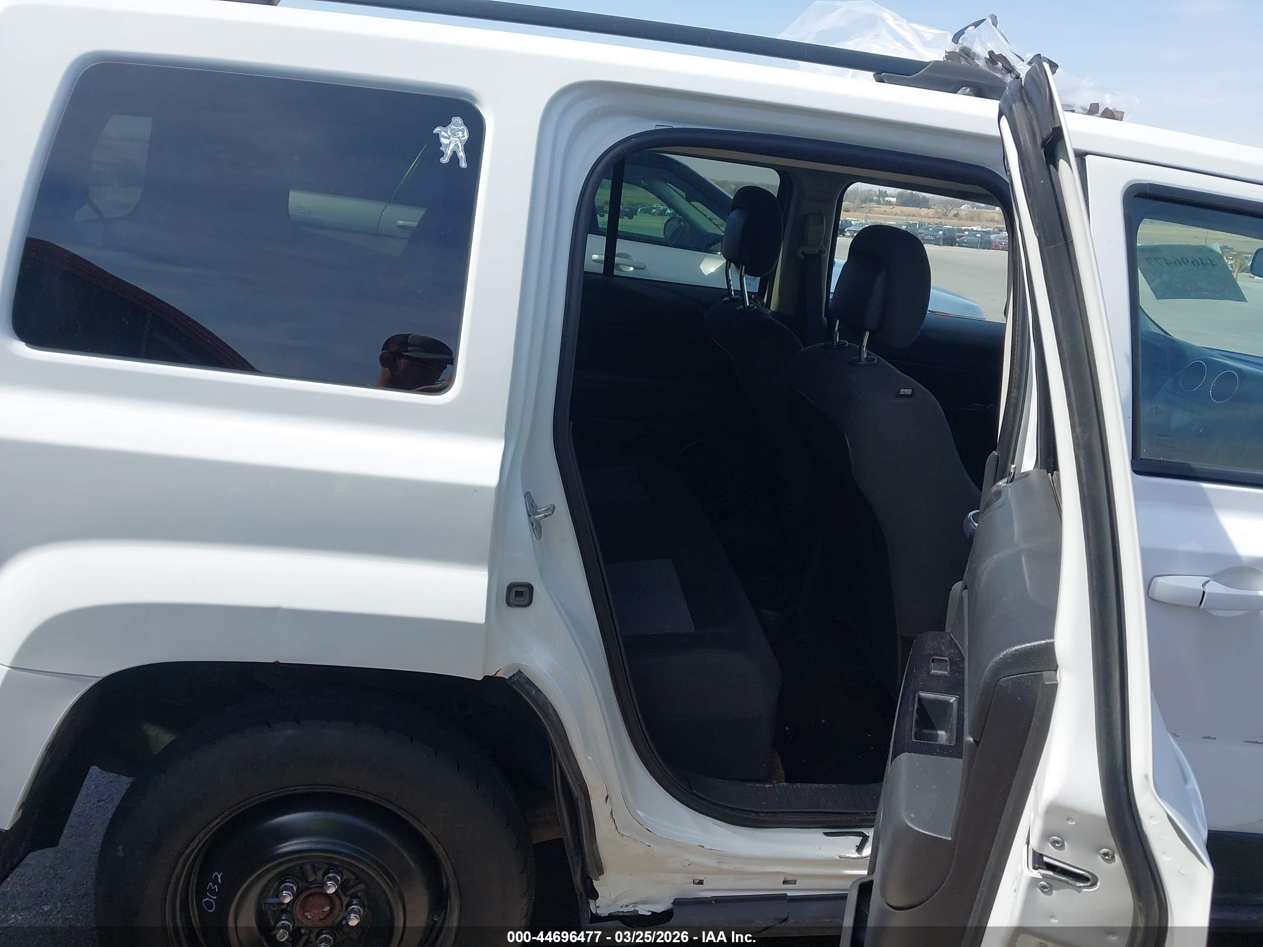 JEEP PATRIOT image 8
