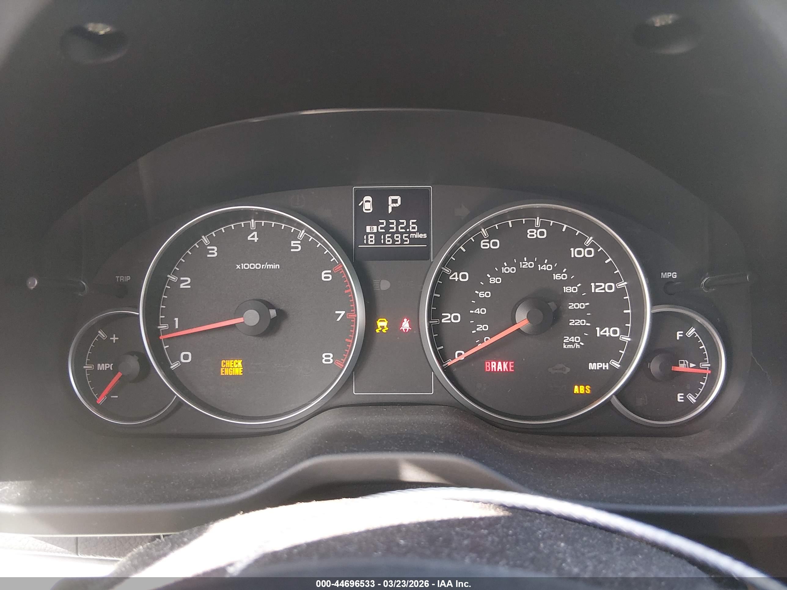 SUBARU OUTBACK image 7