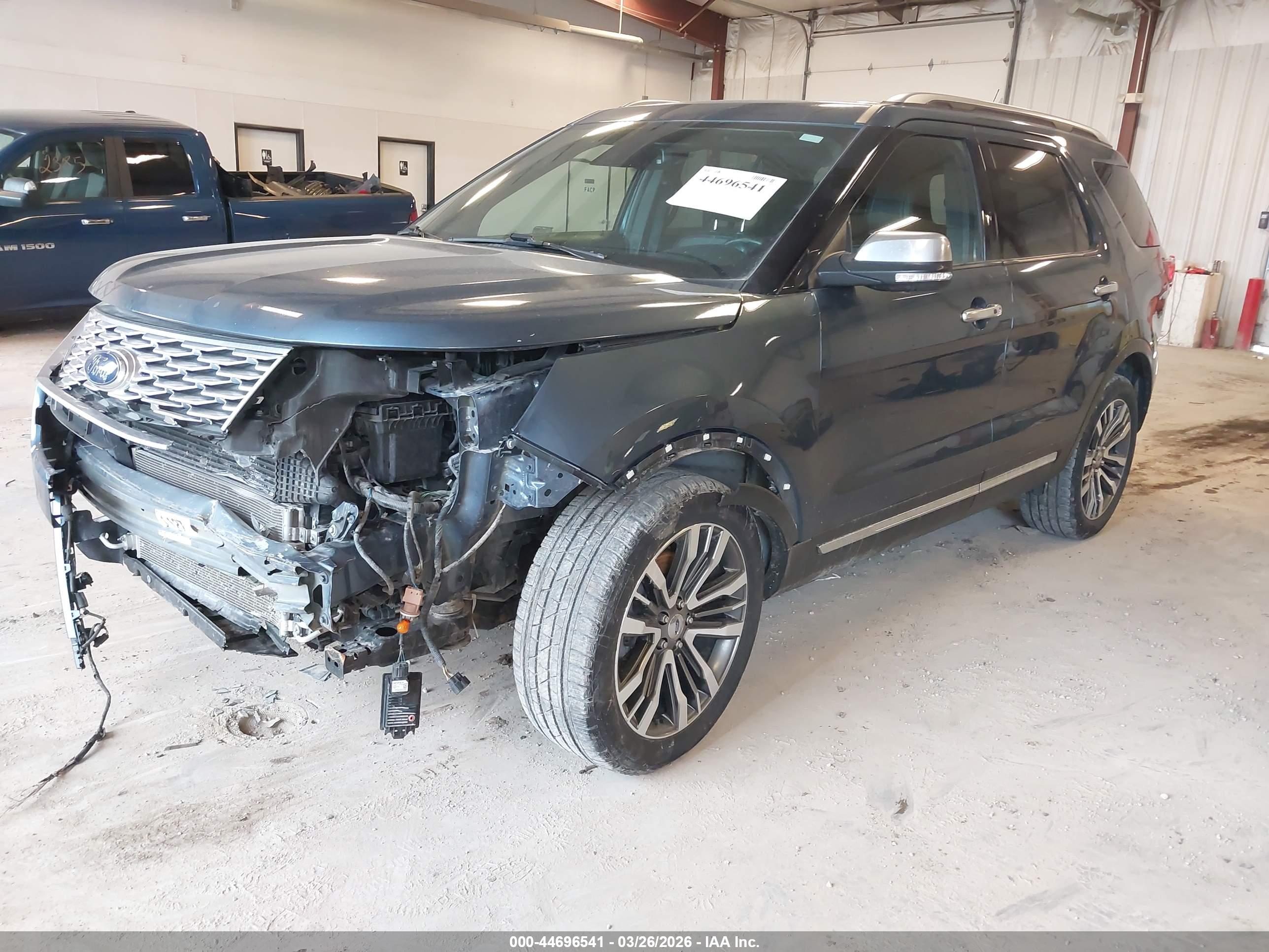 FORD EXPLORER image 2